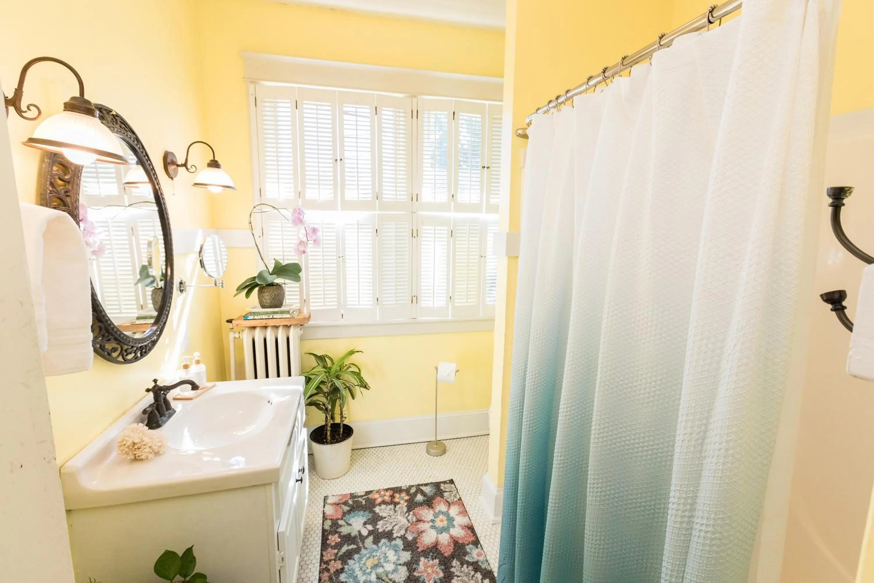 Toilet in West Park Gardens