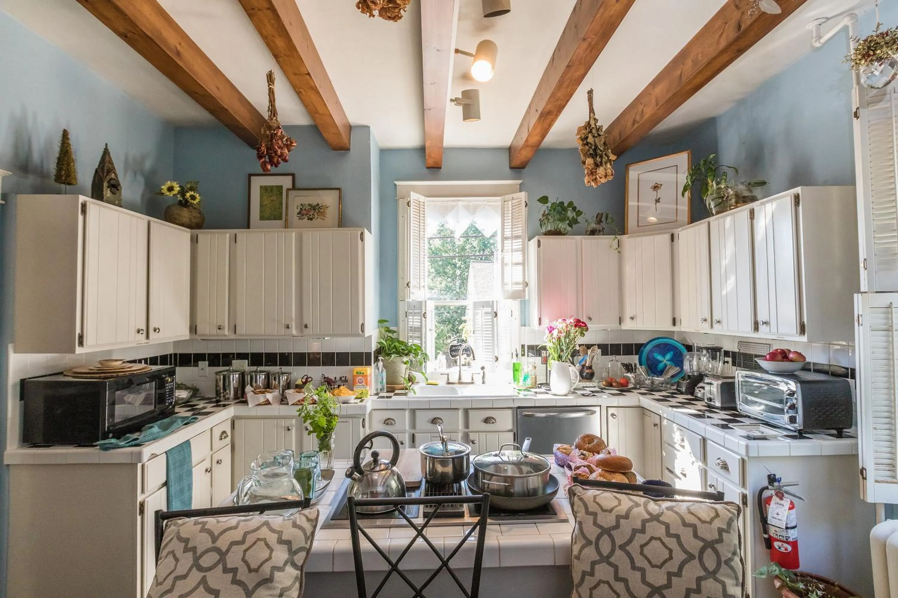 Communal kitchen in West Park Gardens