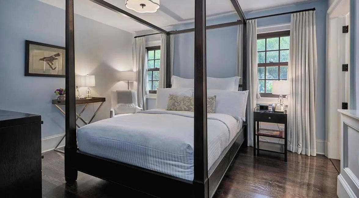 Bed in Bedford Post Inn