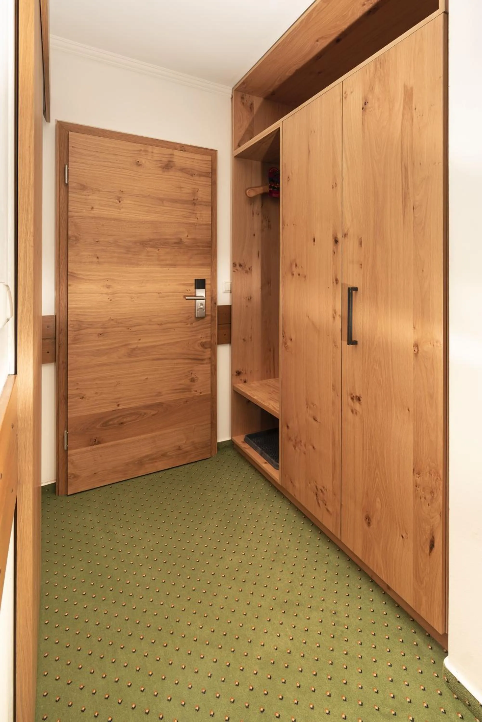 wardrobe in Hotel Sonnenspitz ***