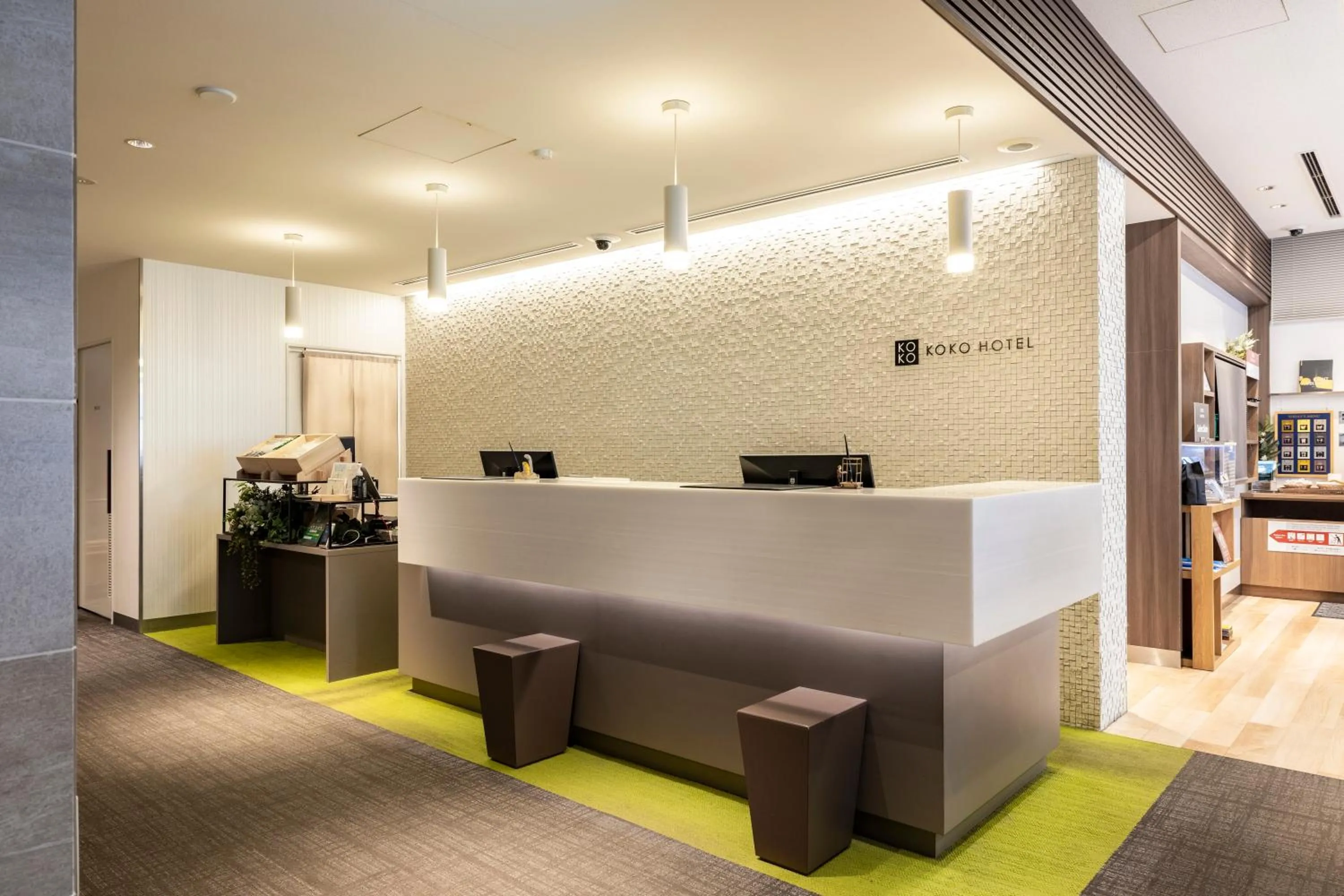 Lobby or reception in KOKO HOTEL Hakata Shinkansenguchi - formerly Hotel Wing International Hakata Shinkansenguchi