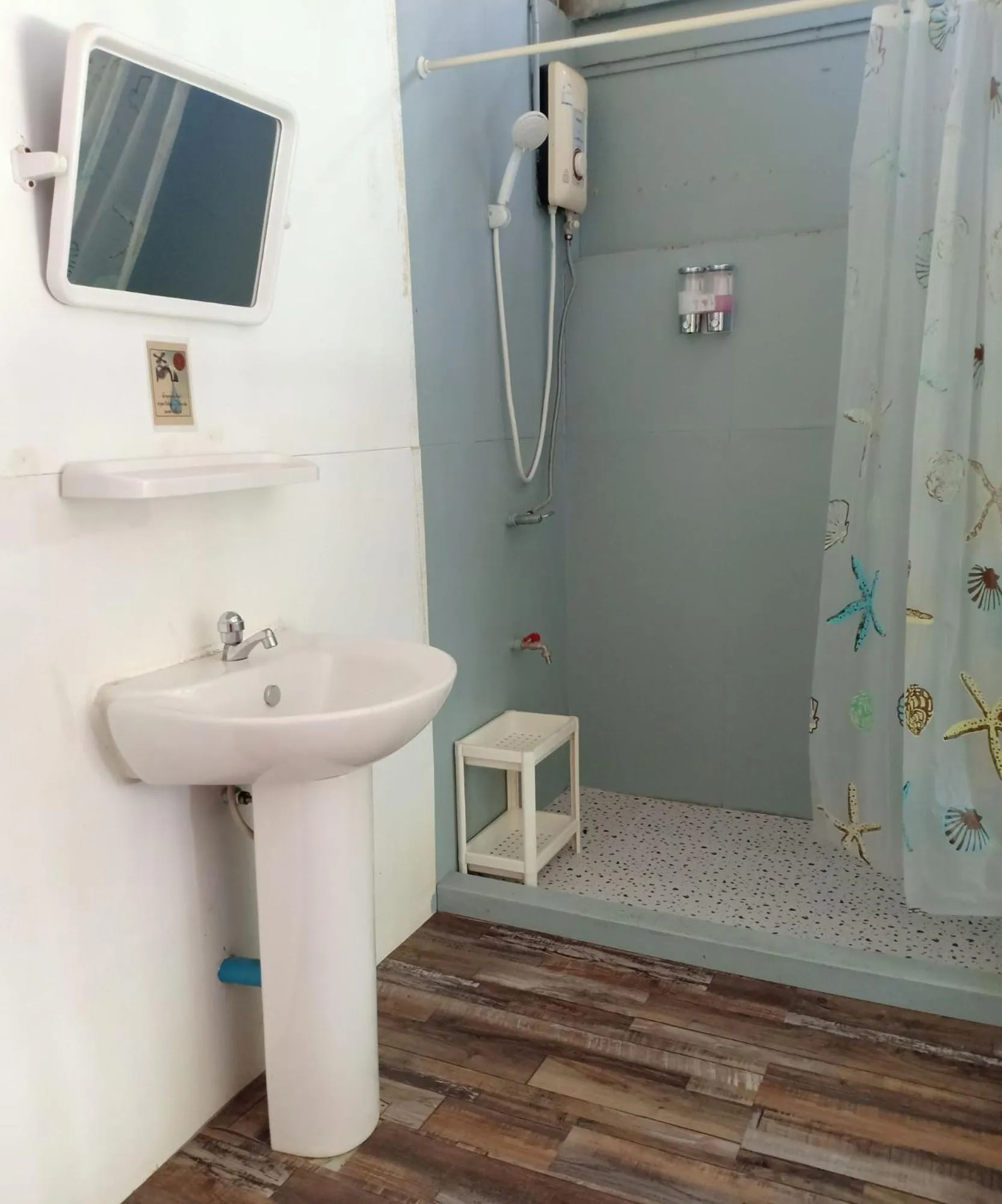 Bathroom in Naivacha Tent Koh Mak