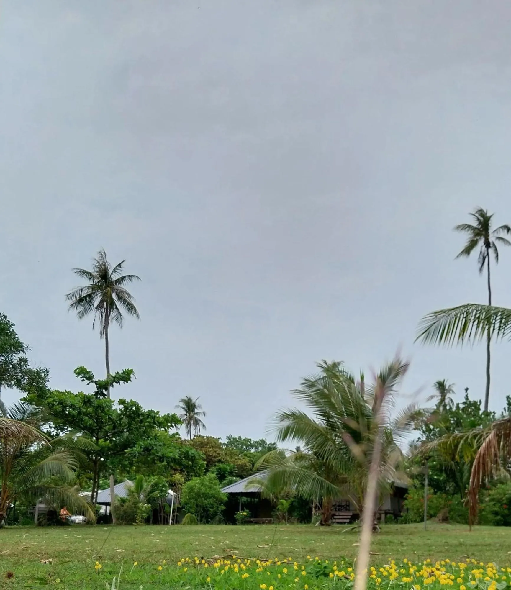 Inner courtyard view in Naivacha Tent Koh Mak
