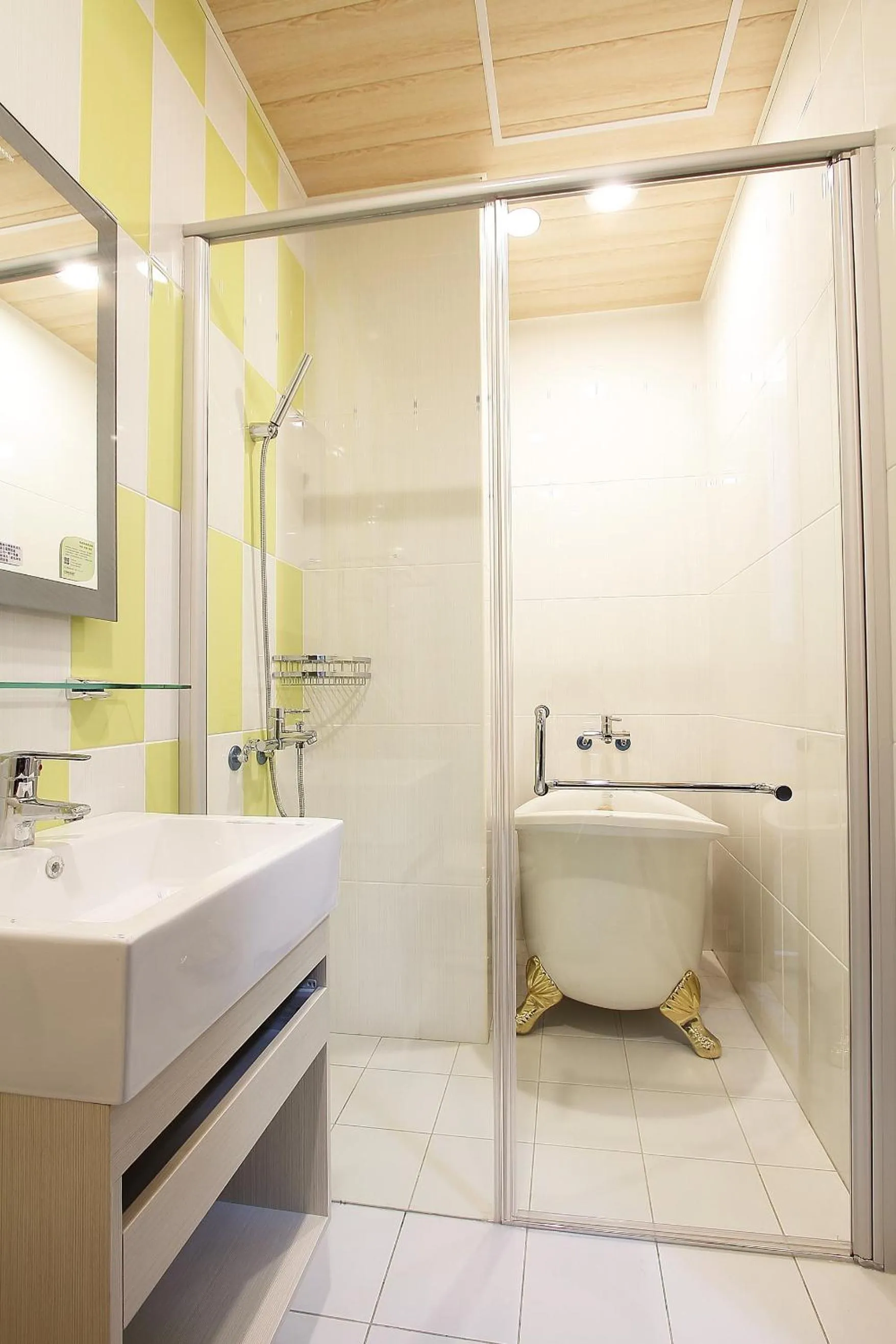 Bathroom in Jack Castle