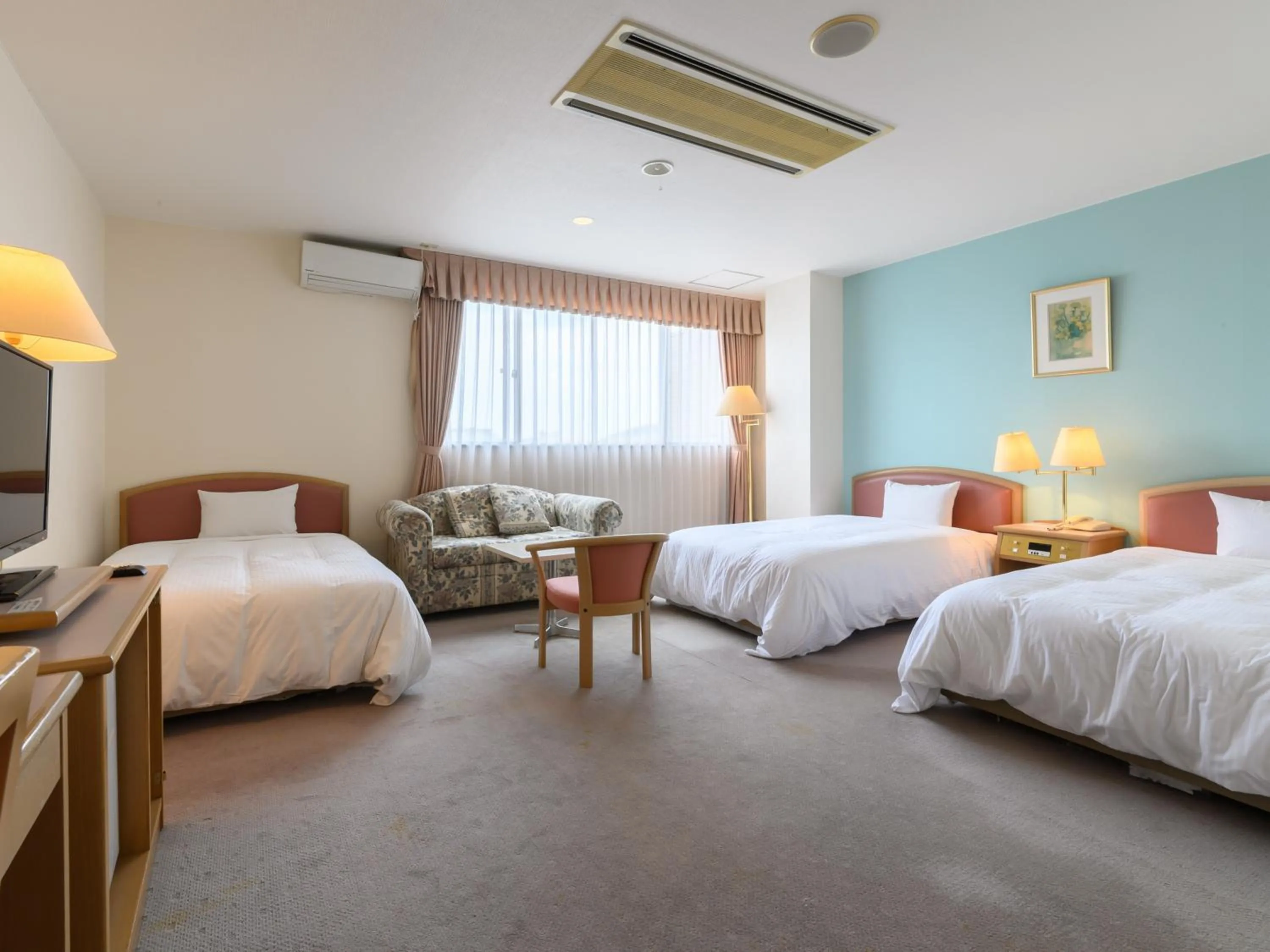Photo of the whole room, Bed in Tabist Katahara Resort Gamagori