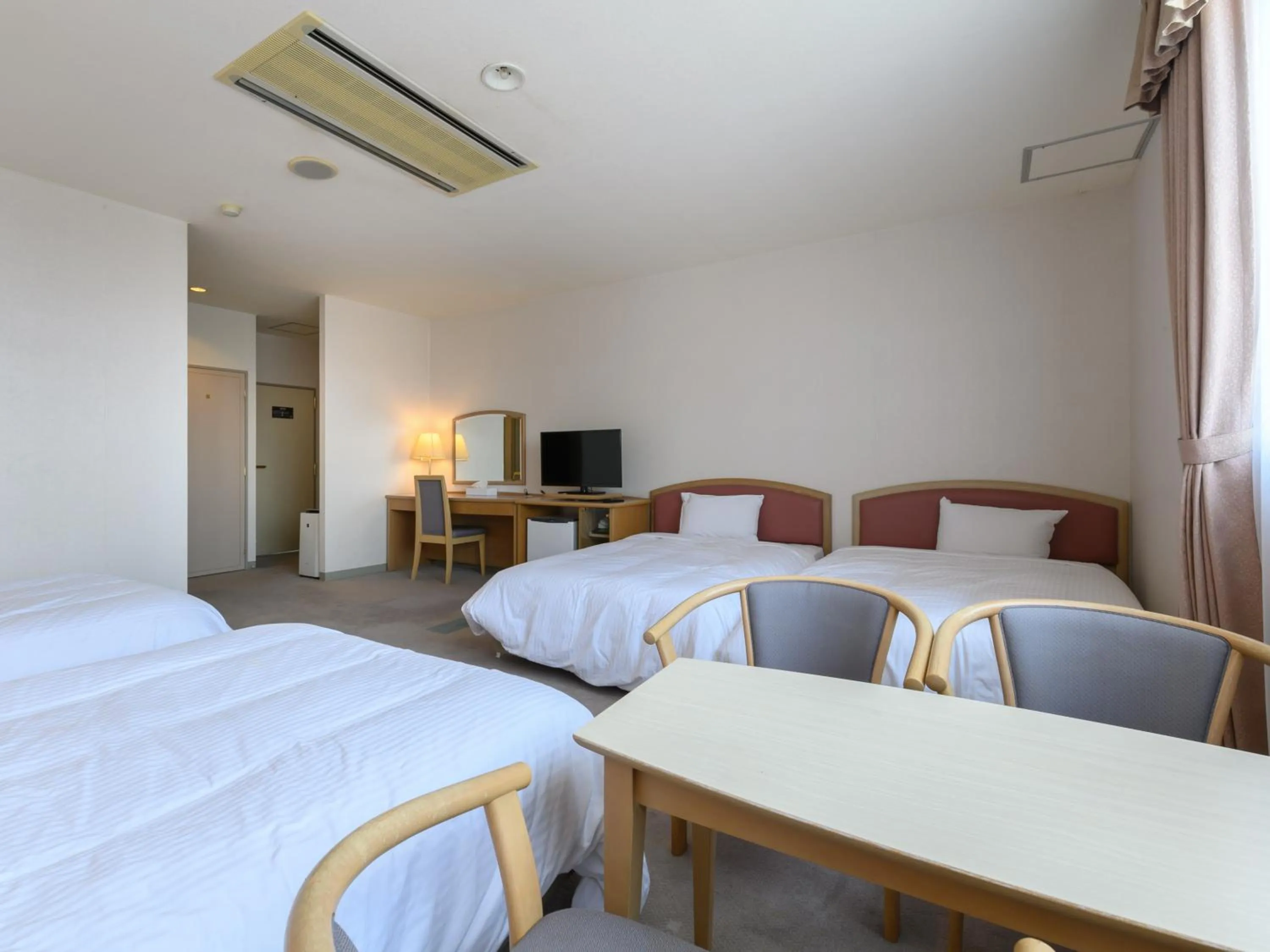 Photo of the whole room, Bed in Tabist Katahara Resort Gamagori