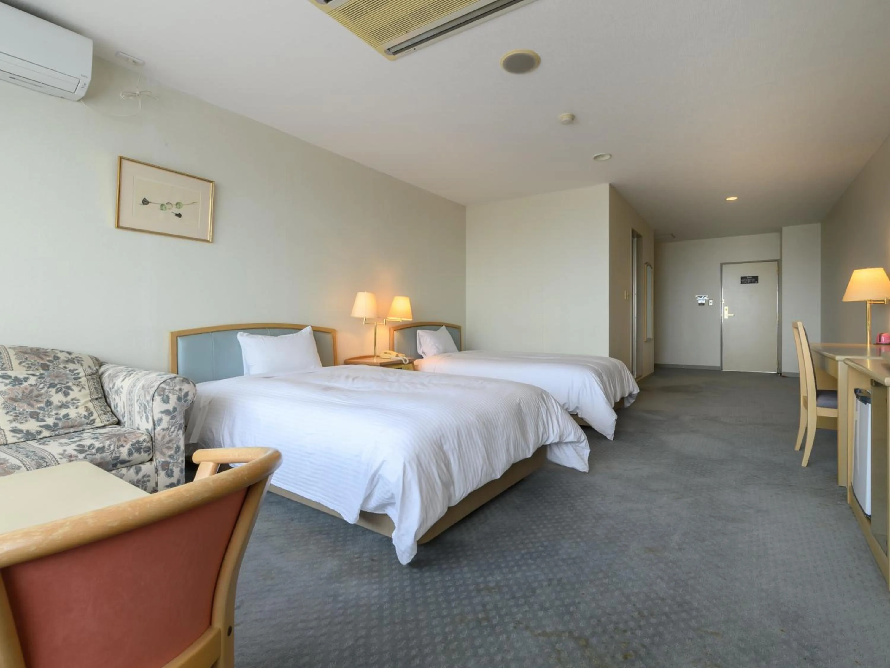 Photo of the whole room, Bed in Tabist Katahara Resort Gamagori