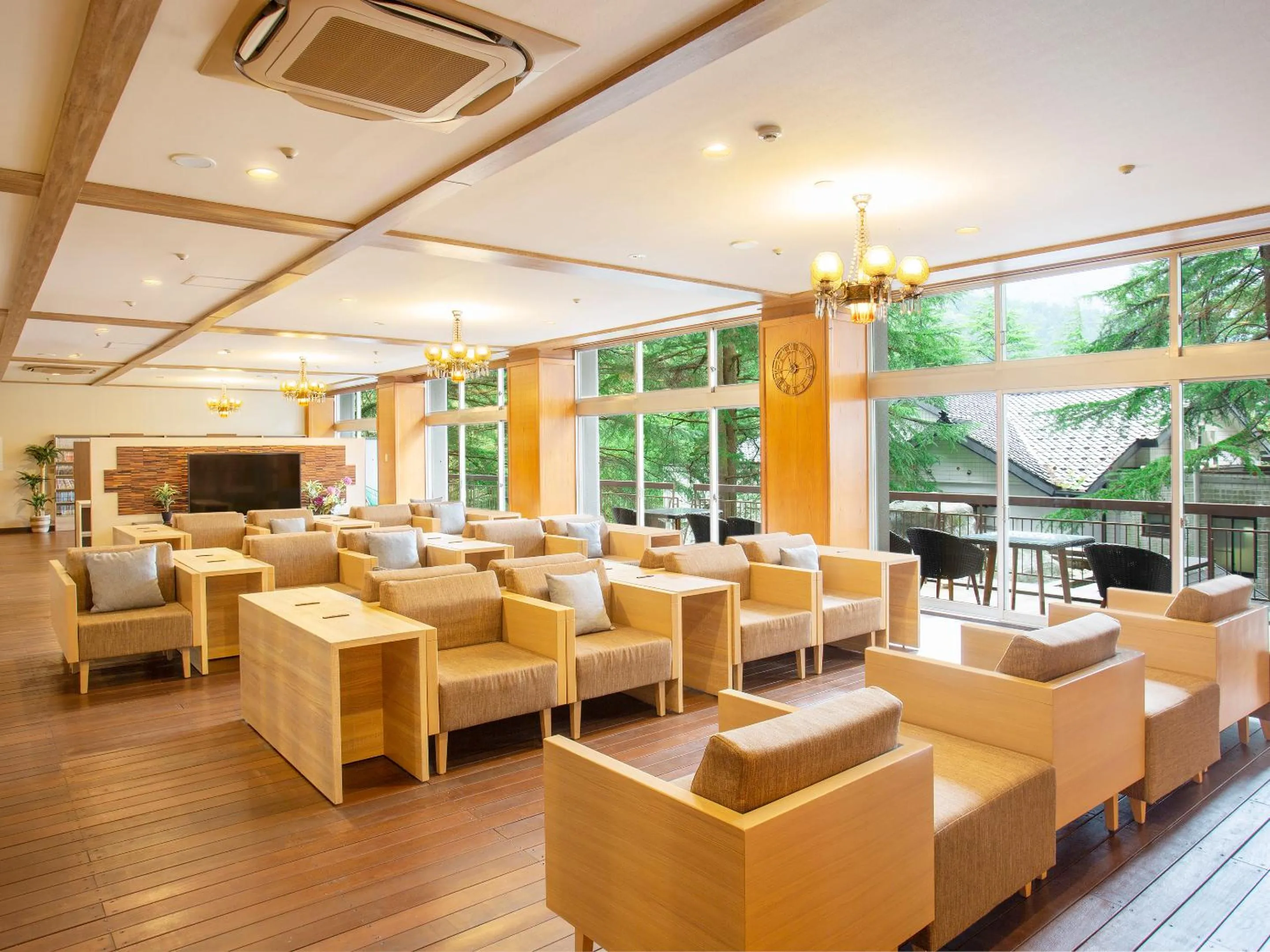 Lobby or reception in Ooedo Onsen Monogatari Unazuki Grand Hotel