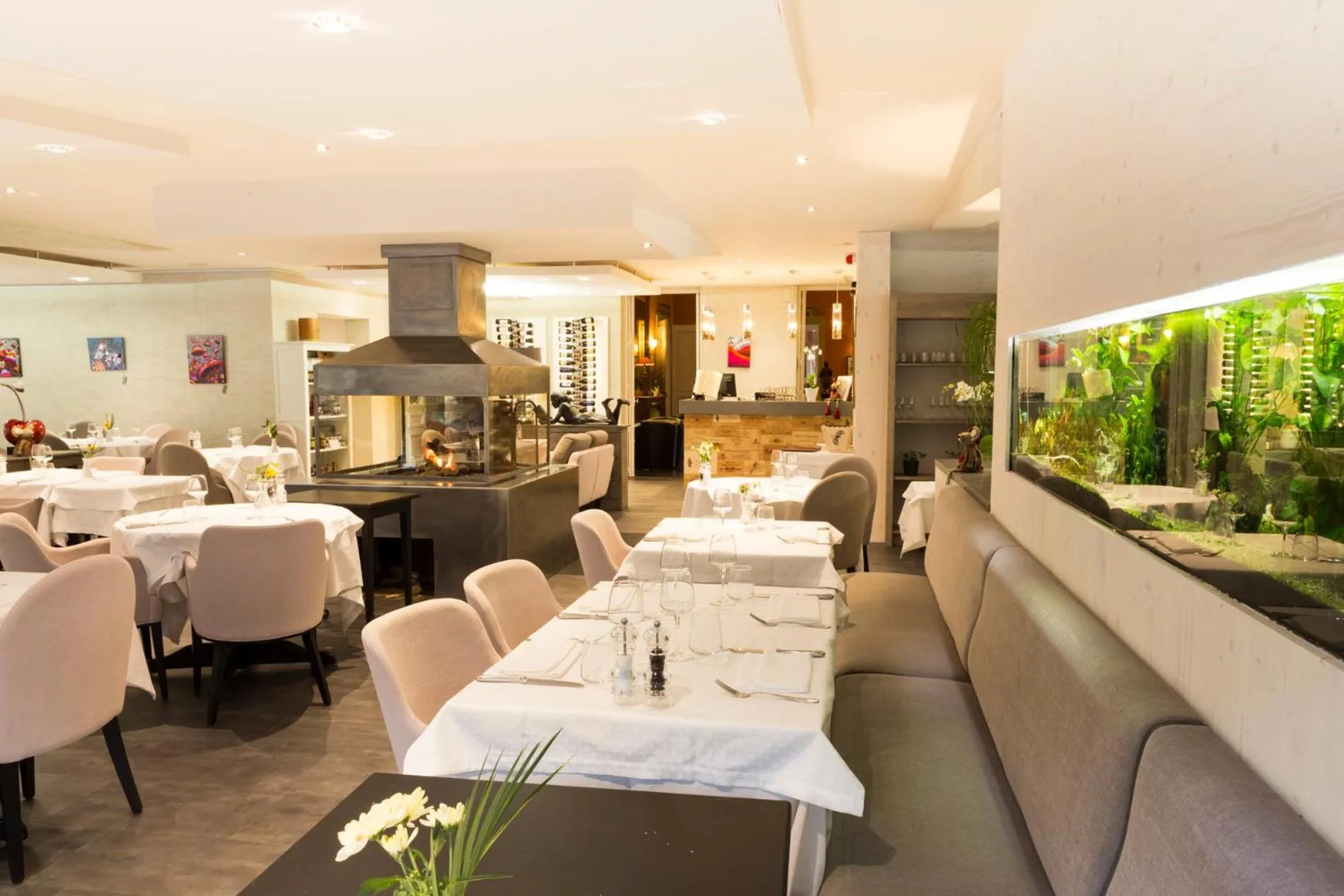 Restaurant/places to eat in Logis La Résidence