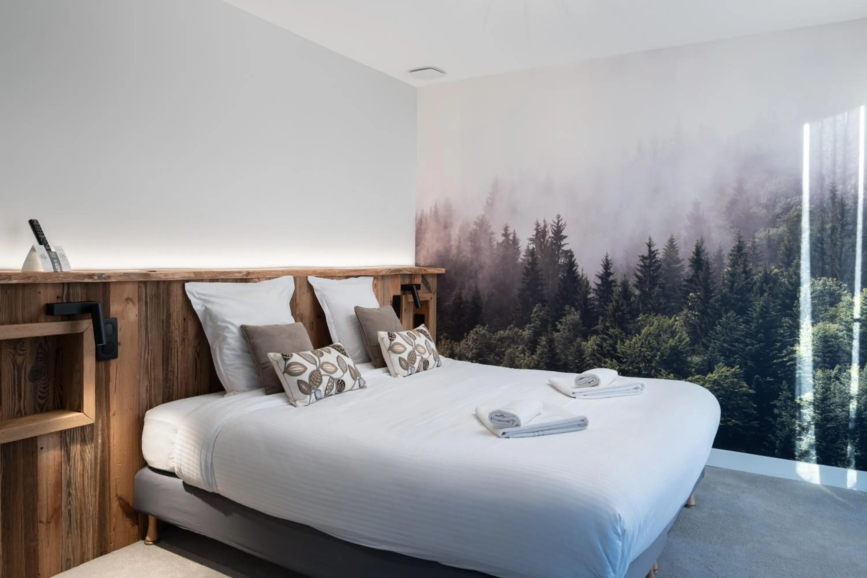 Bed in Logis La Résidence