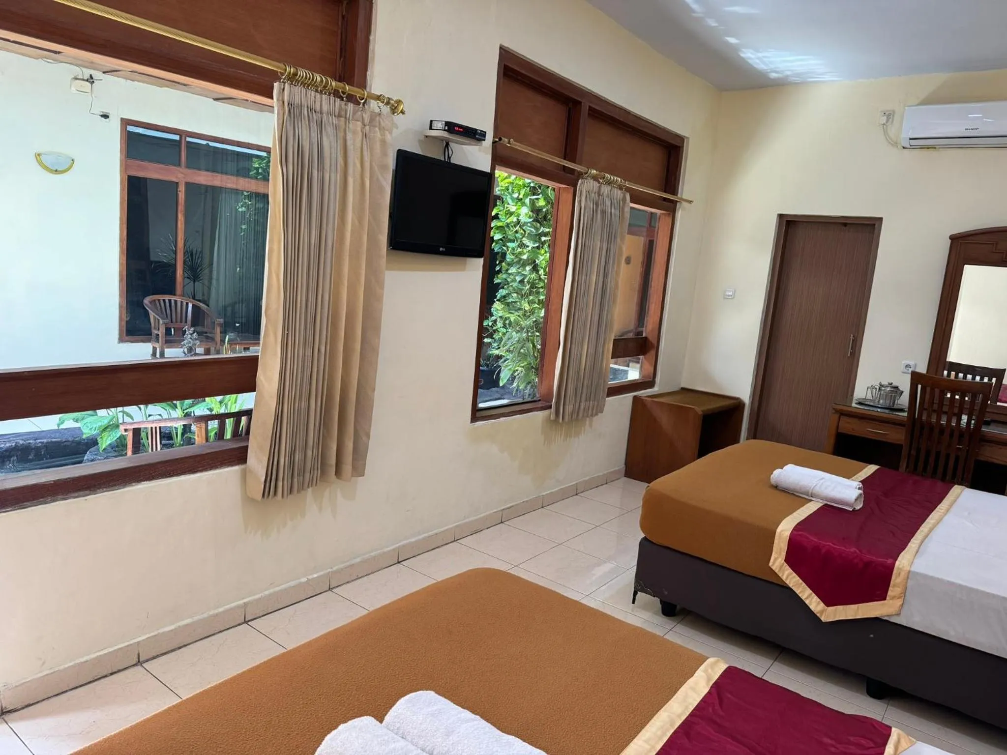 Bed in Hotel Priangan