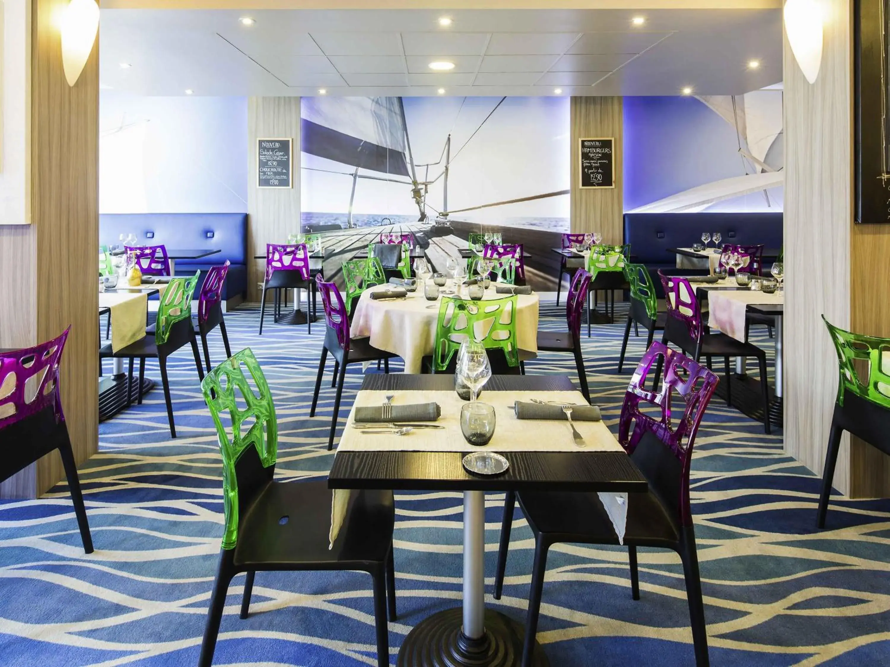 Standard Double Room with Sofa Bed in ibis Styles St Gilles Croix de Vie centre-ville Standard Double Room with Sofa Bed in ibis Styles St Gilles Croix de Vie centre-ville