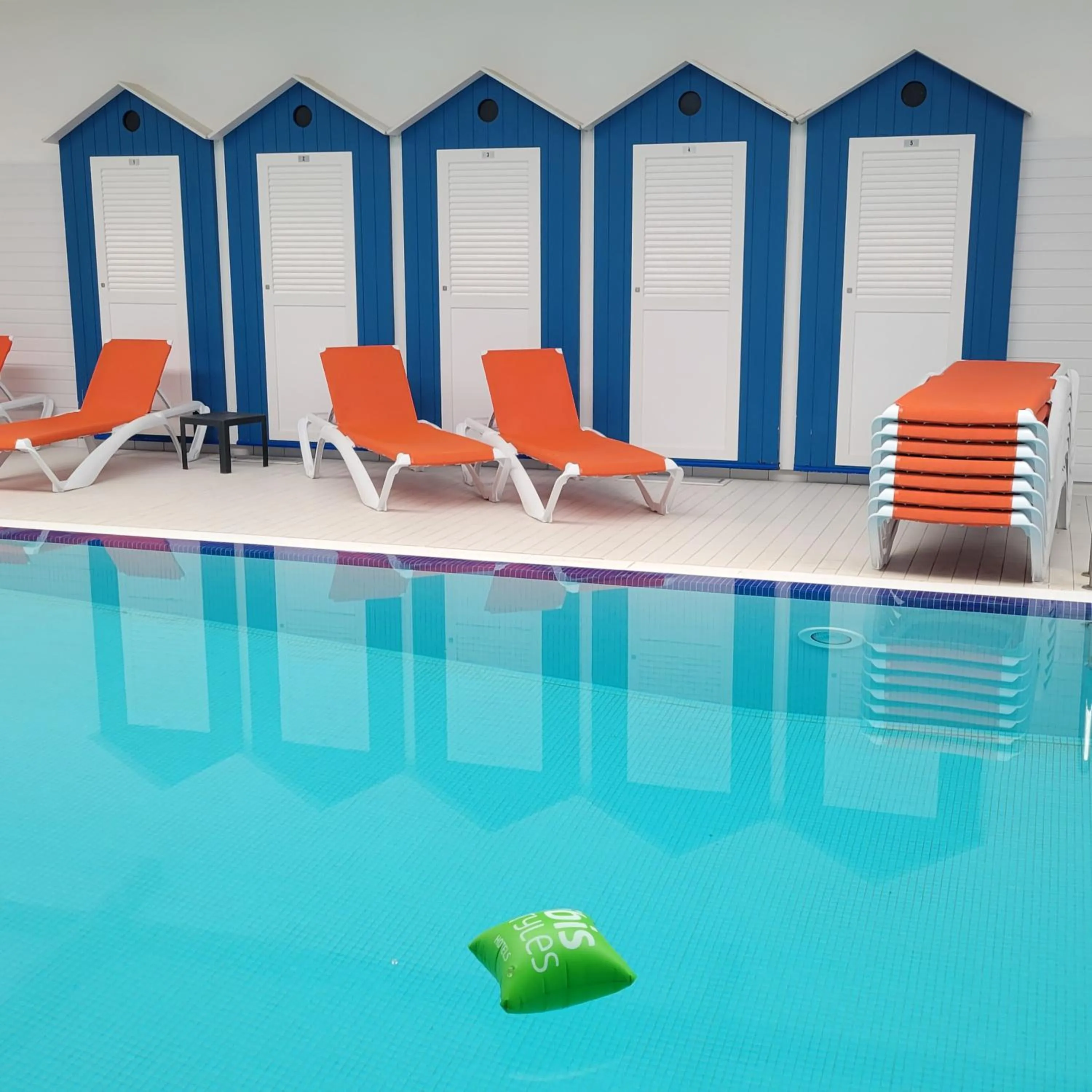 Swimming pool in ibis Styles St Gilles Croix de Vie centre-ville