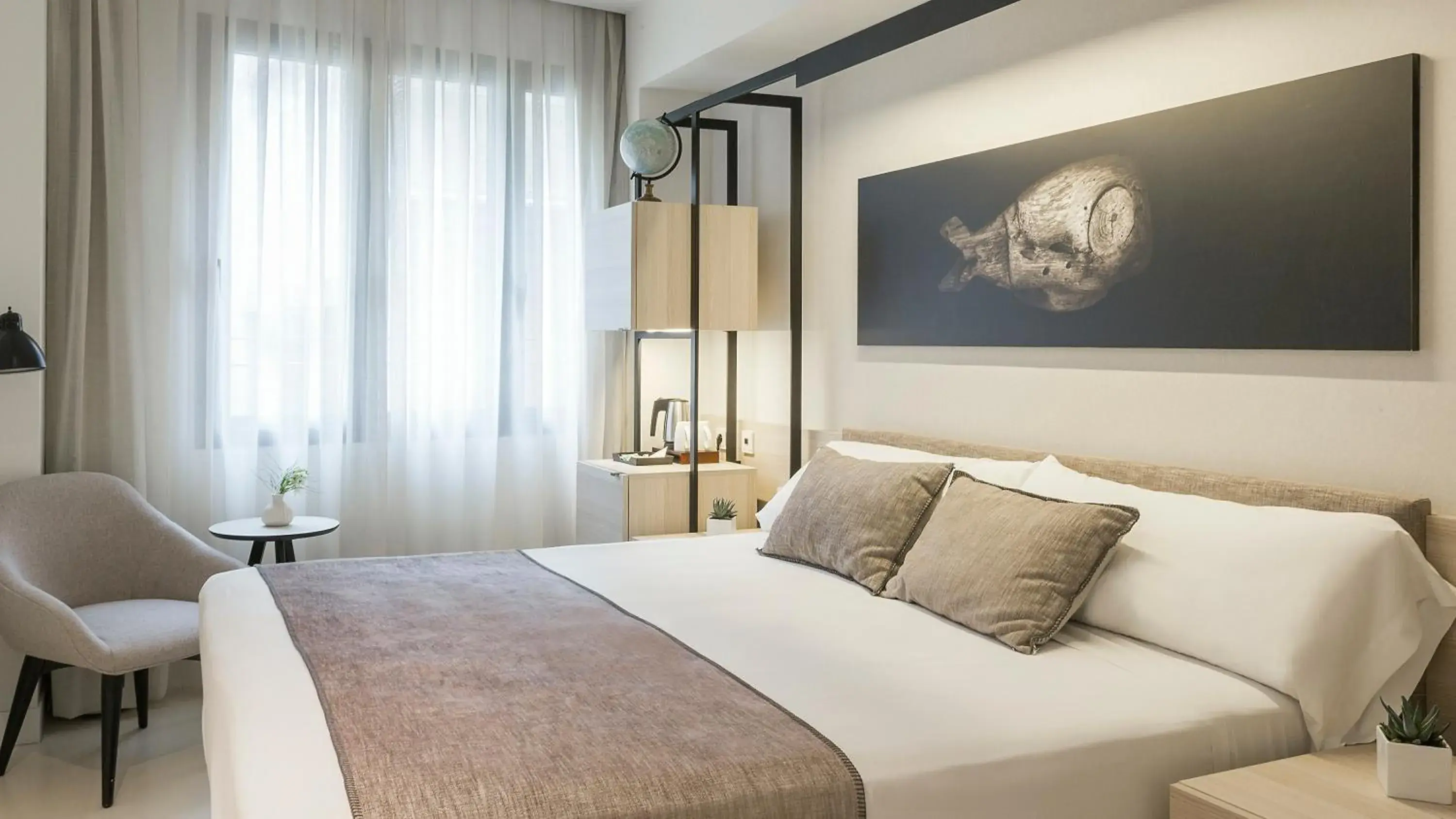 Design Double Room in Hotel Denit Barcelona Design Double Room in Hotel Denit Barcelona
