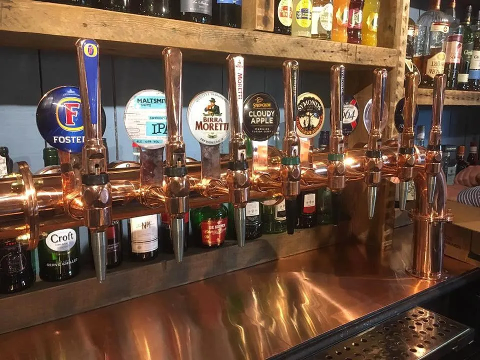 Lounge or bar in The Crab And Lobster Inn