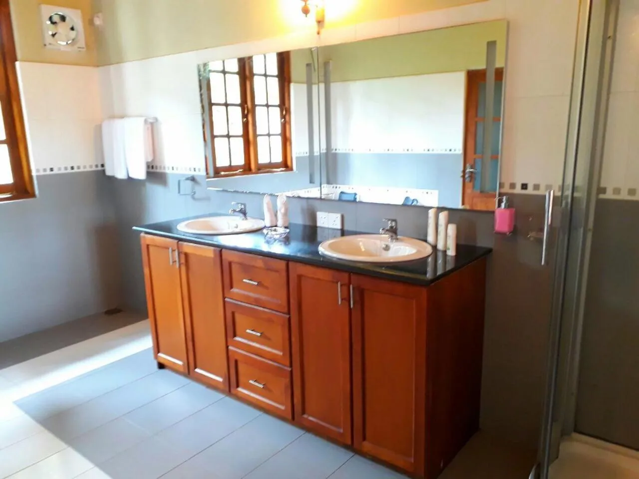 Bathroom in Villa Familia