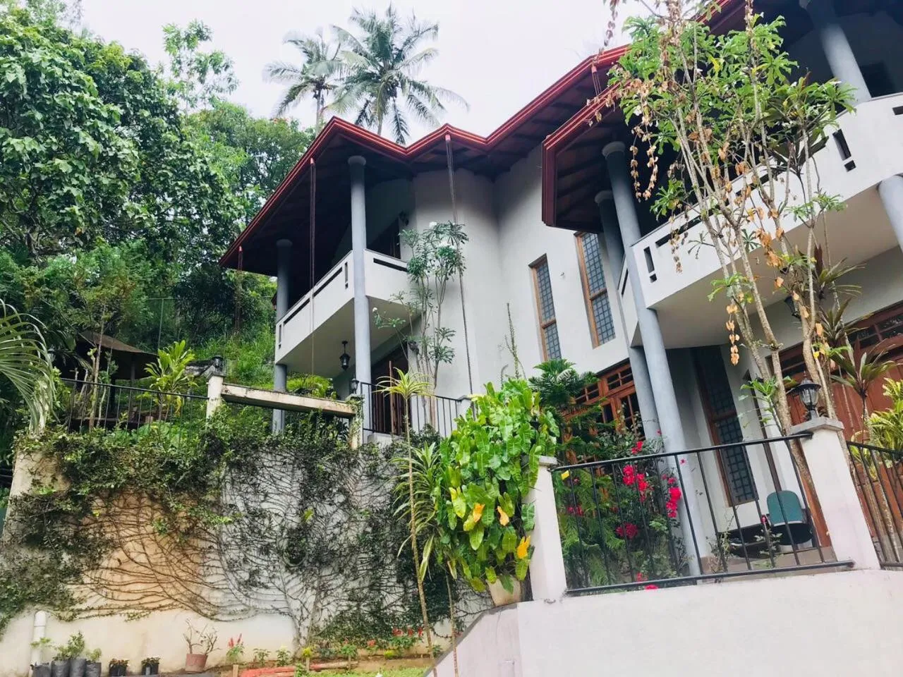 Facade/entrance in Villa Familia