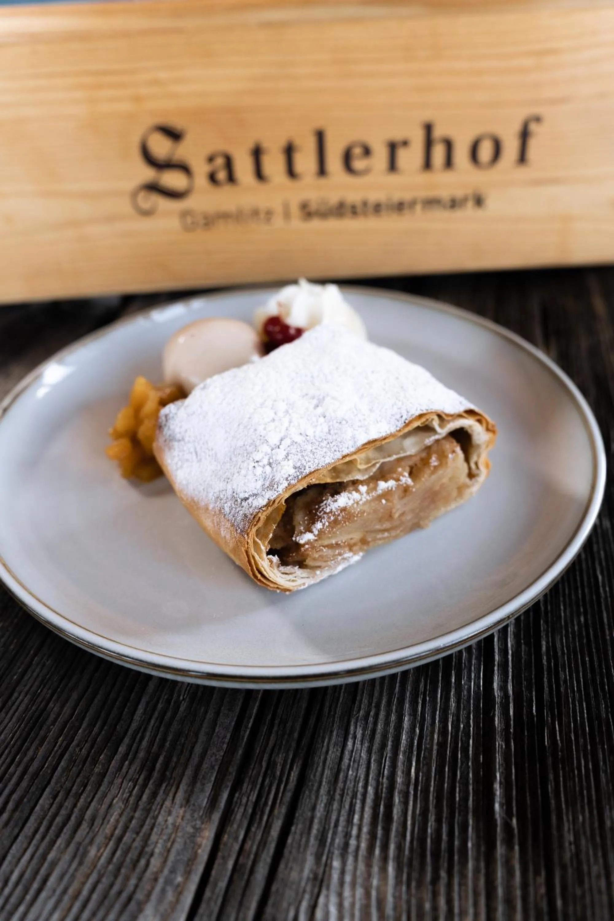 Restaurant/places to eat in Sattlerhof Genießerhotel & Weingut