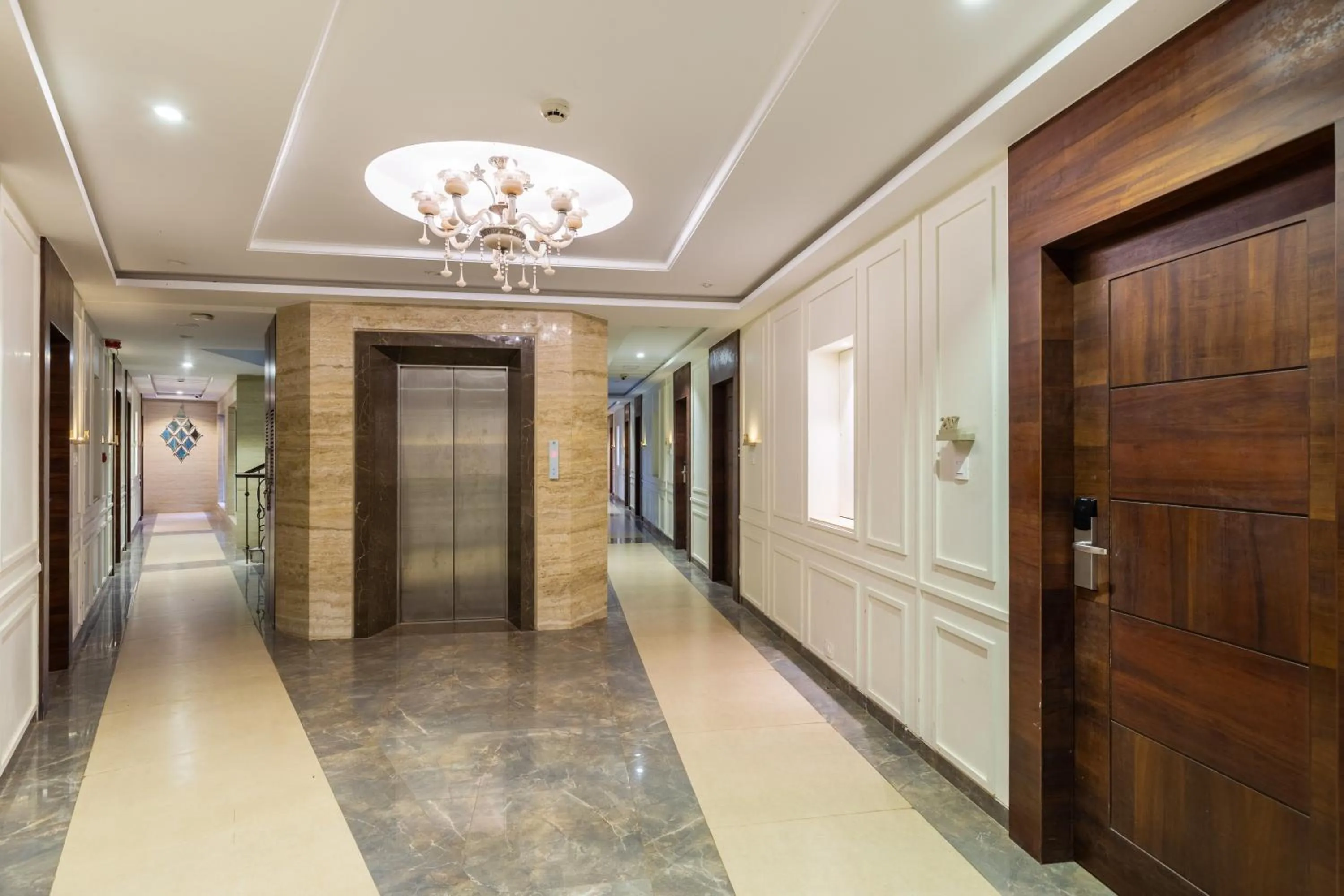 elevator in Meritas Grand Inn Calangute