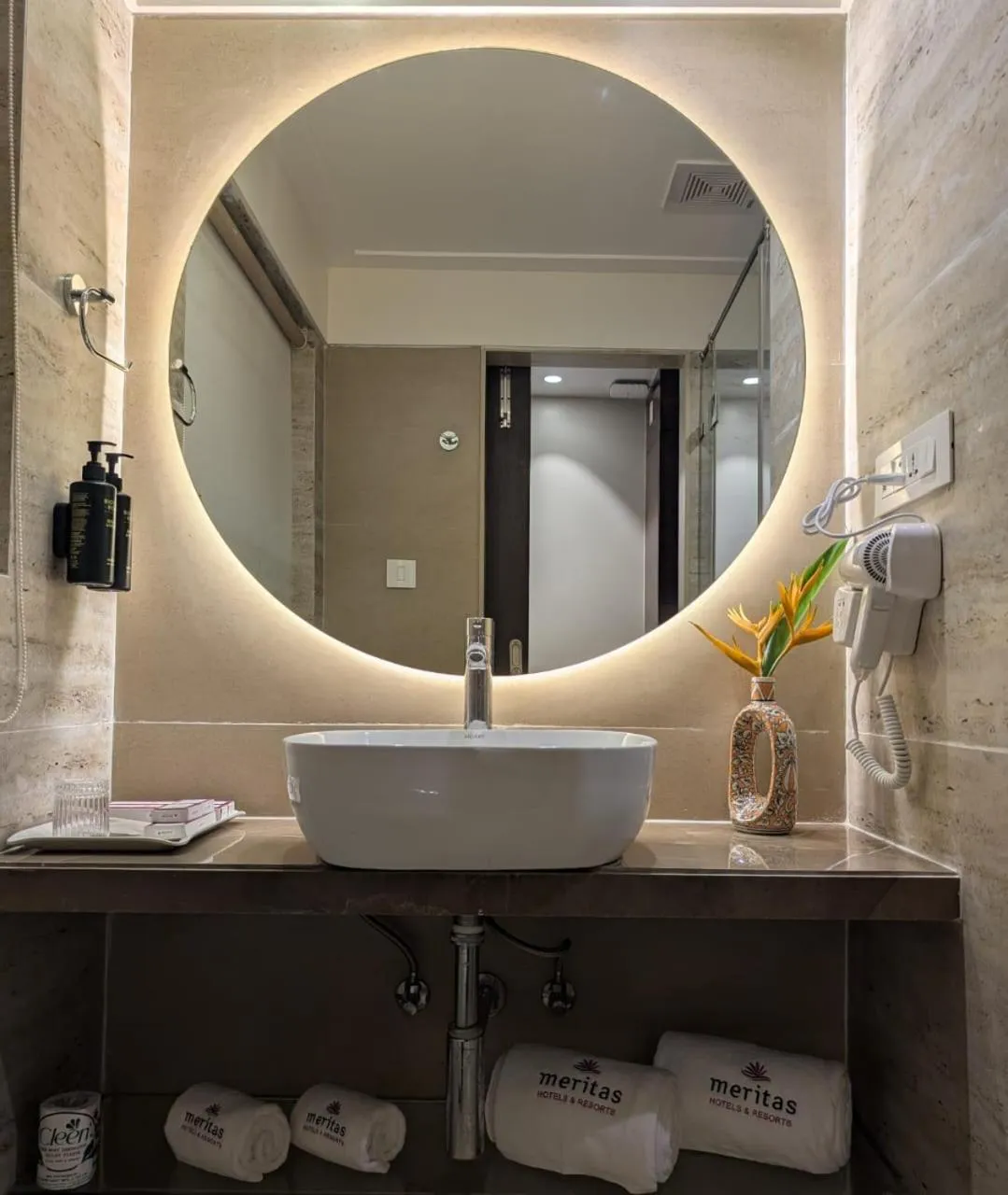 Shower in Meritas Grand Inn Calangute