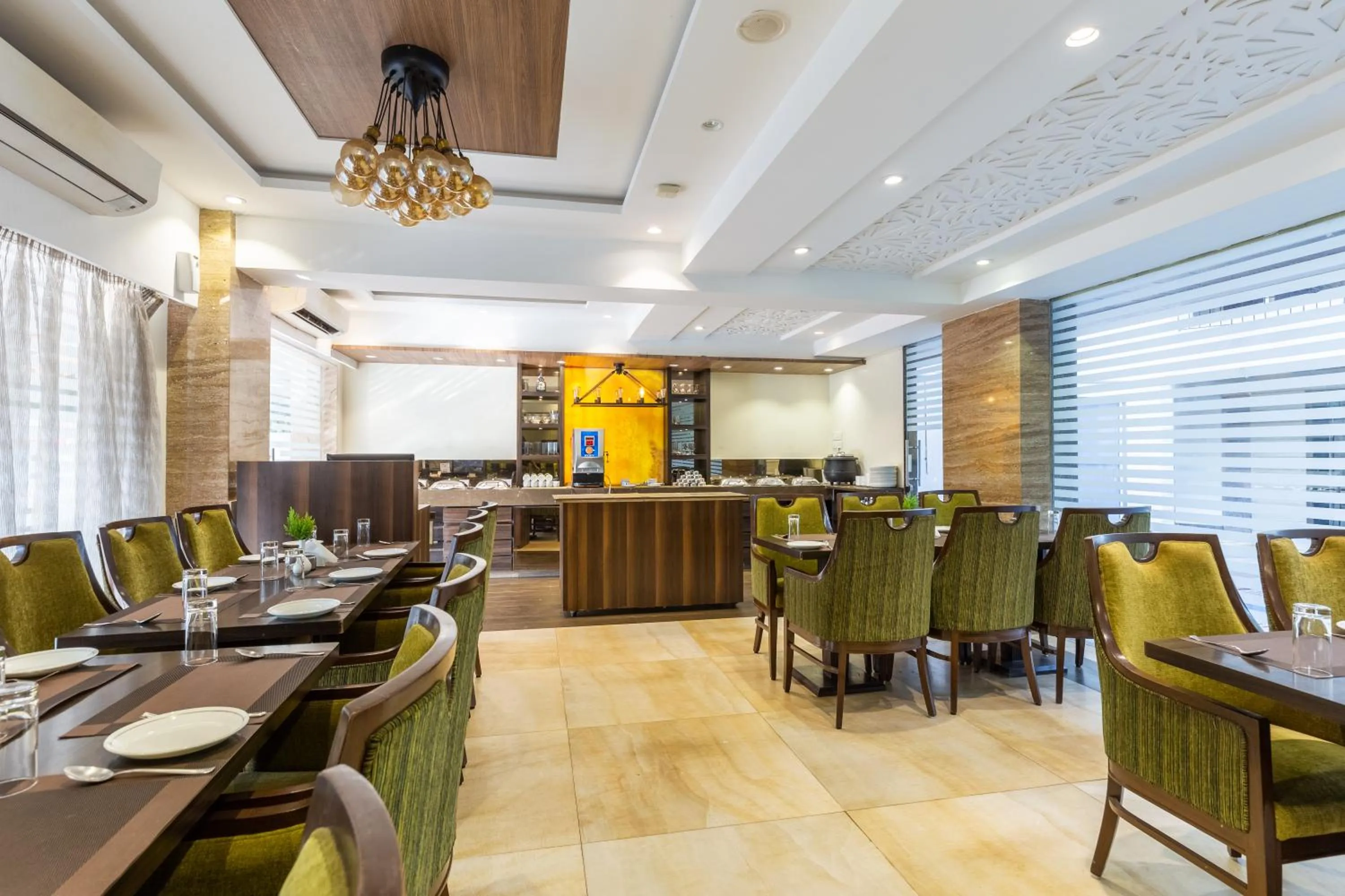 Restaurant/places to eat in Meritas Grand Inn Calangute