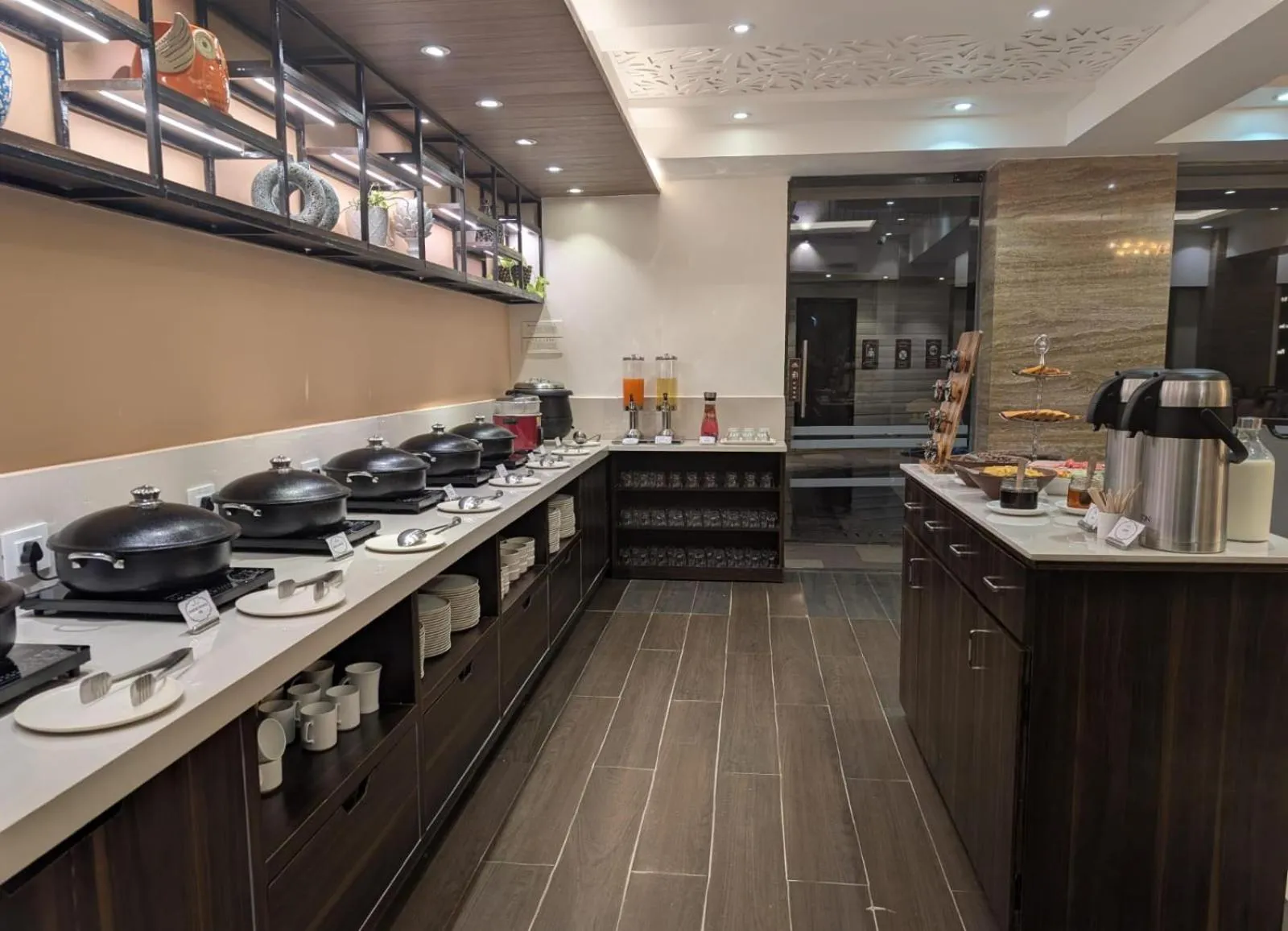 Dining area in Meritas Grand Inn Calangute