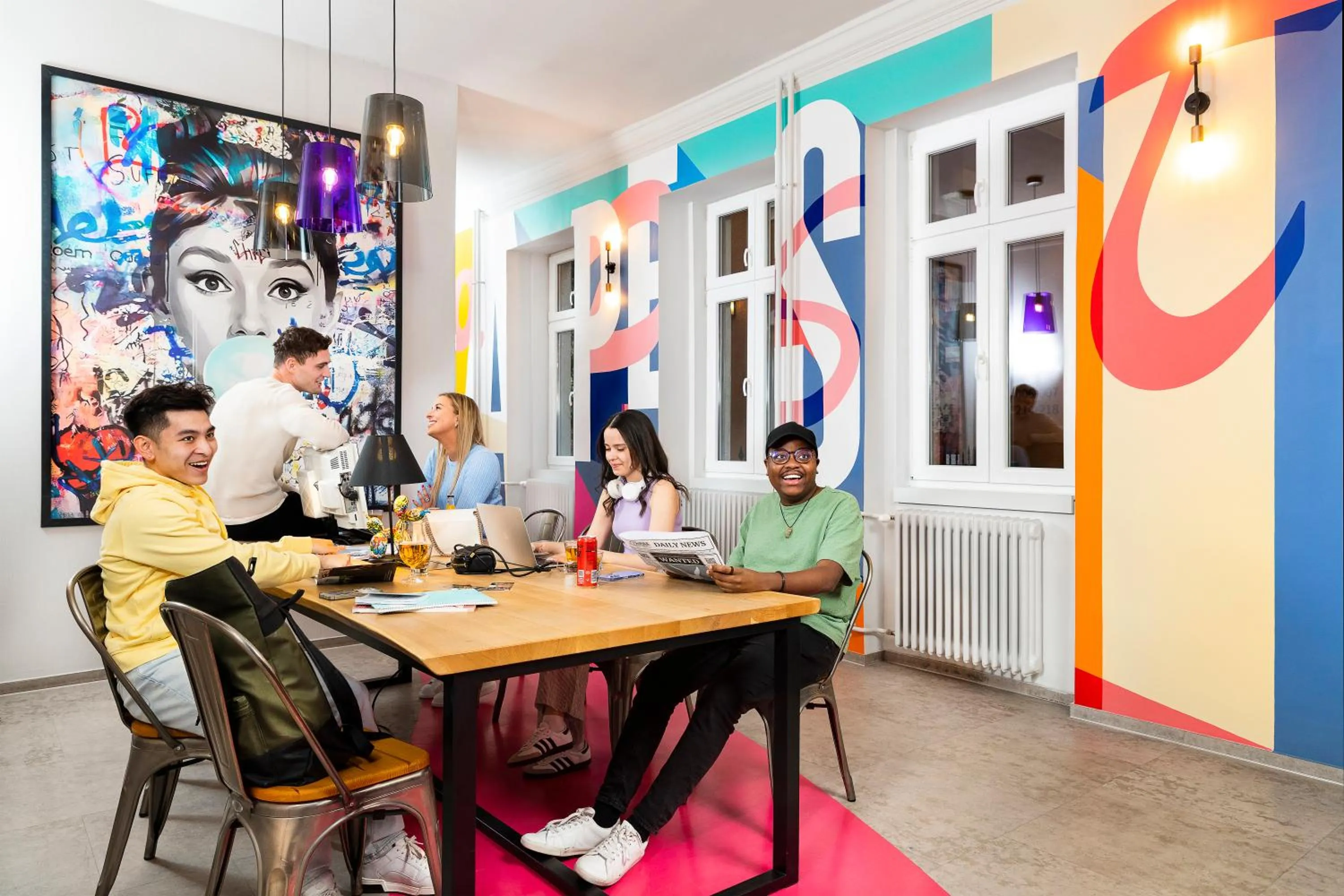 Communal lounge/ TV room in Three Corners Hotel Anna