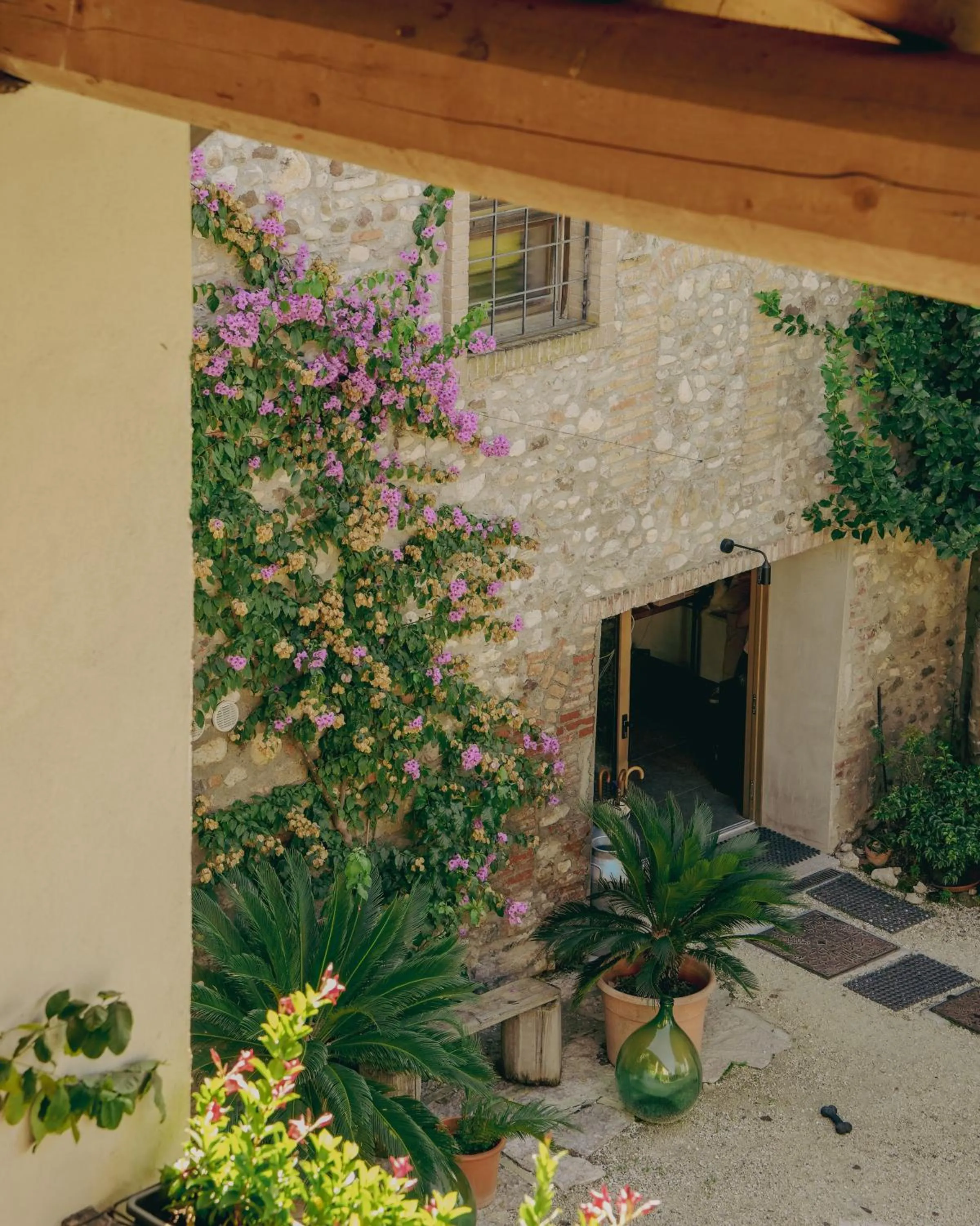 Property building in Corte Vallio