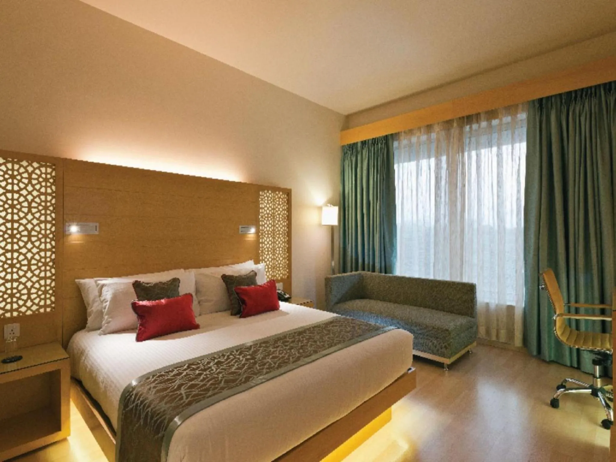 Bedroom, Bed in Sayaji Raipur