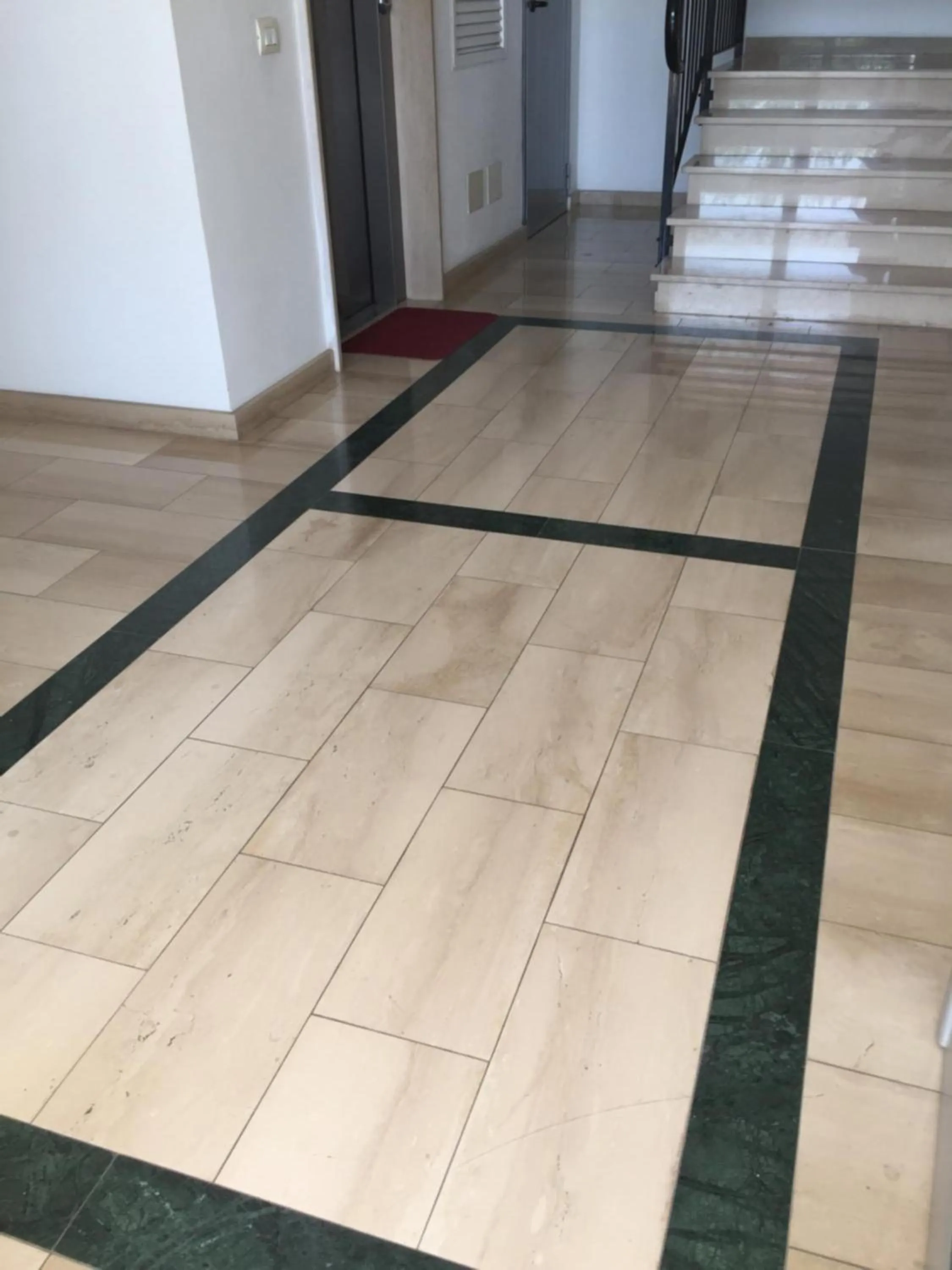 Facade/entrance in Salieri Apartment