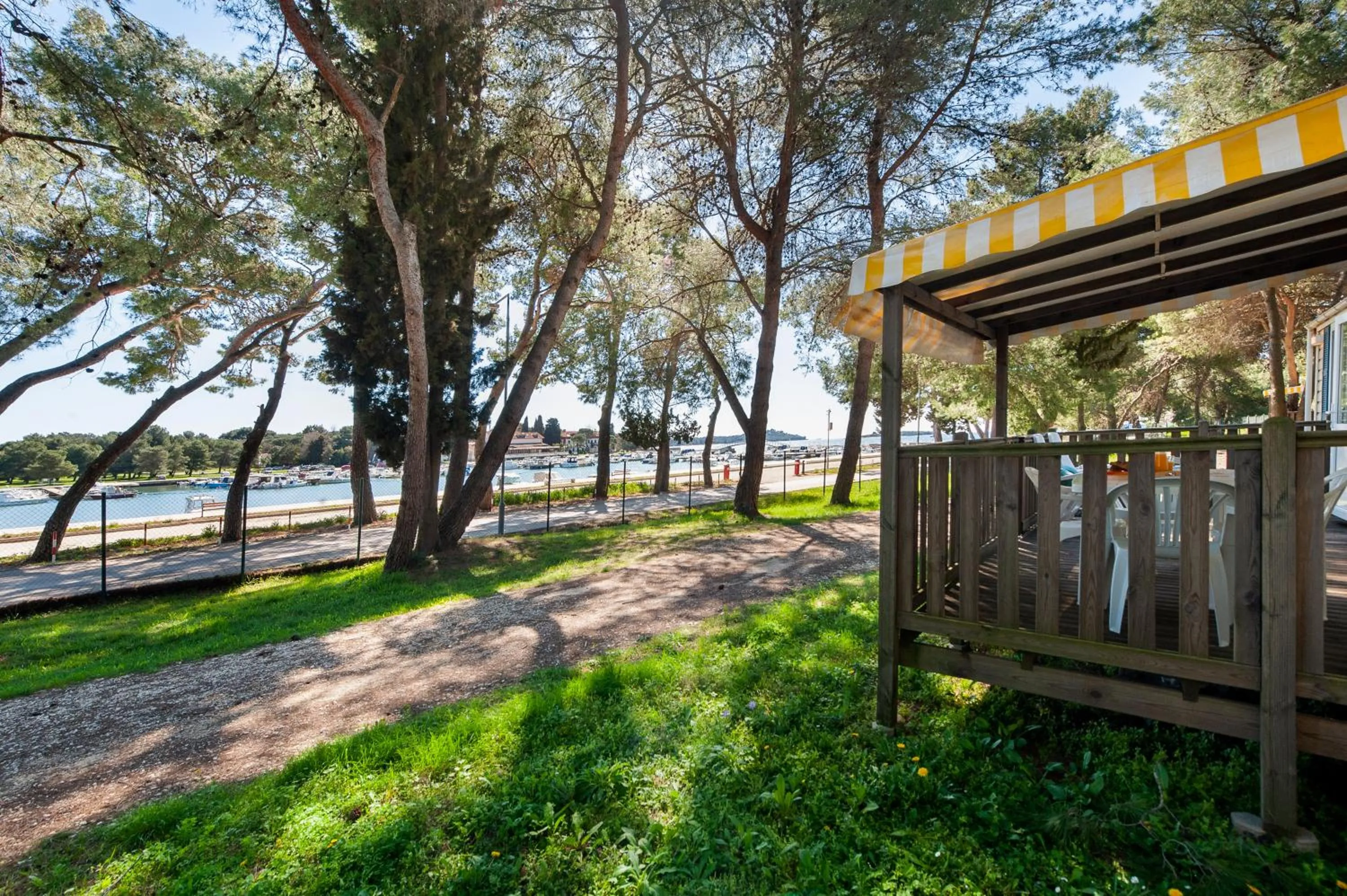 Spring in Glamping and Mobile Homes Lavanda - Holiday Centre Bi VIllage