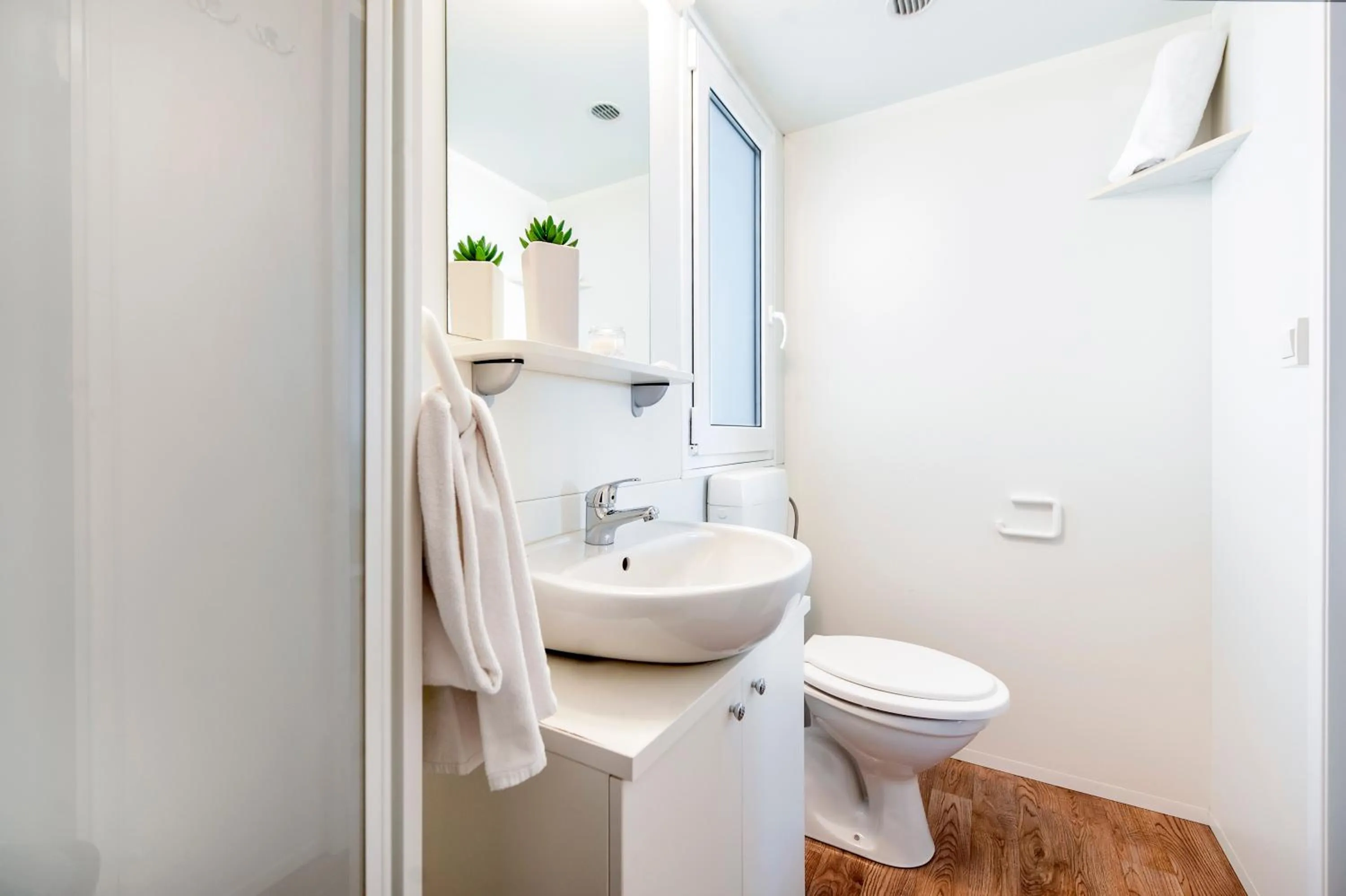 Shower in Glamping and Mobile Homes Lavanda - Holiday Centre Bi VIllage