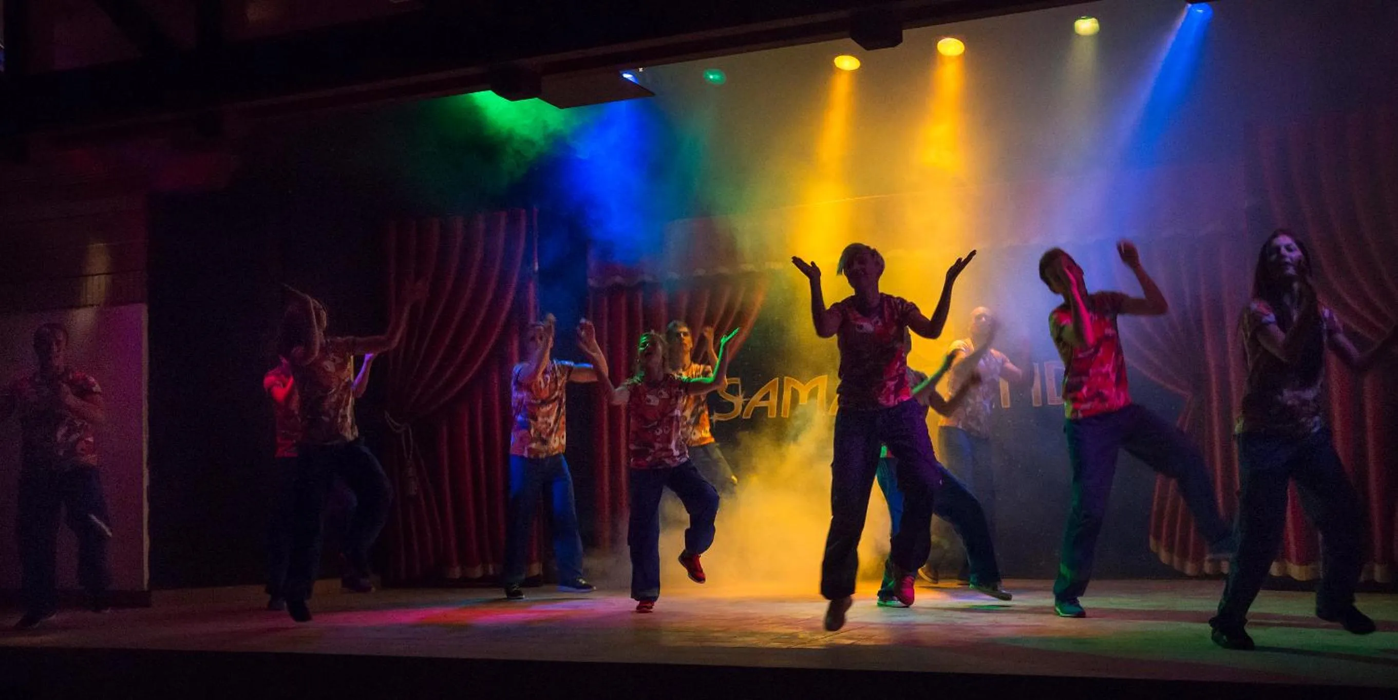 Evening entertainment in Glamping and Mobile Homes Lavanda - Holiday Centre Bi VIllage