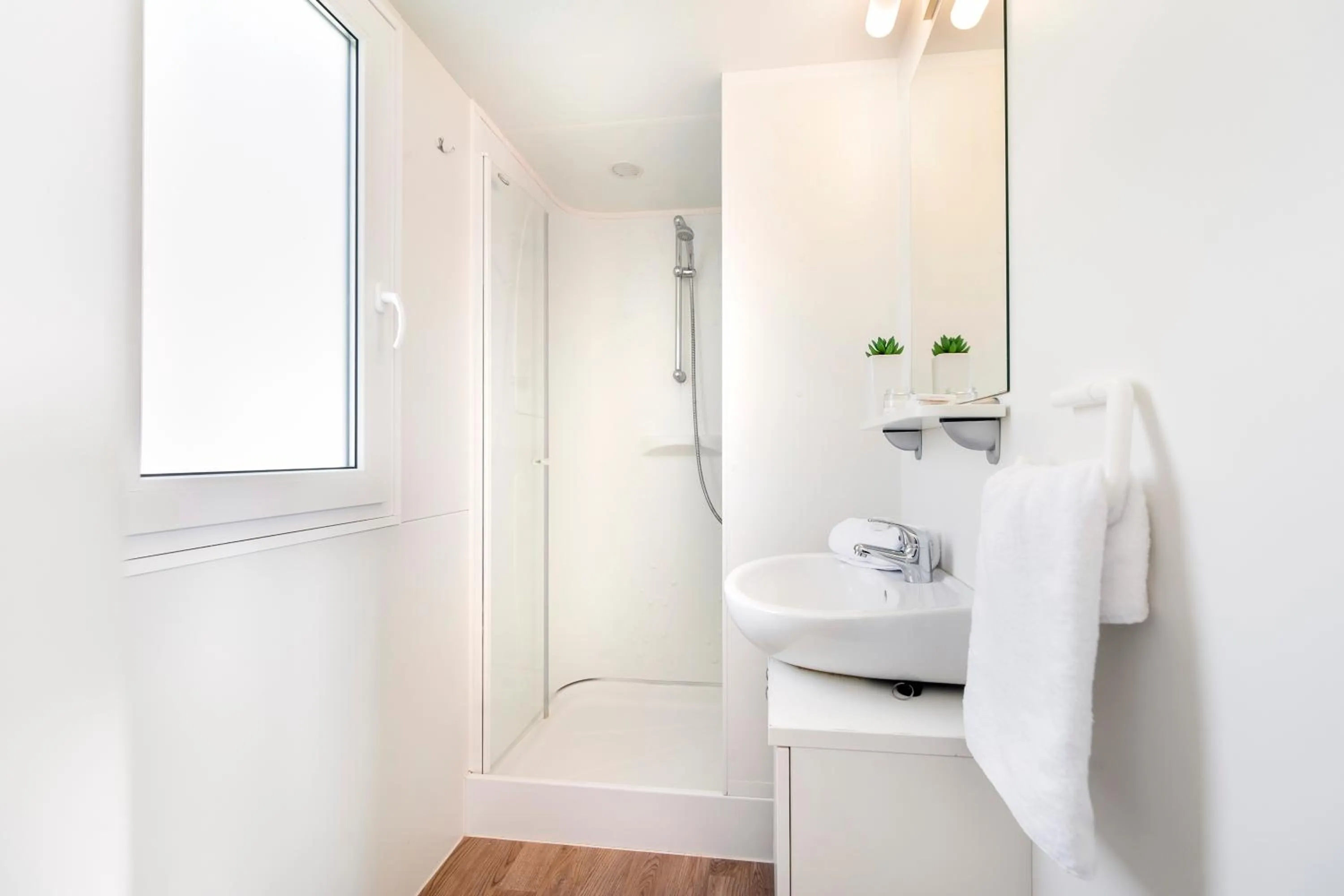 Shower in Glamping and Mobile Homes Lavanda - Holiday Centre Bi VIllage