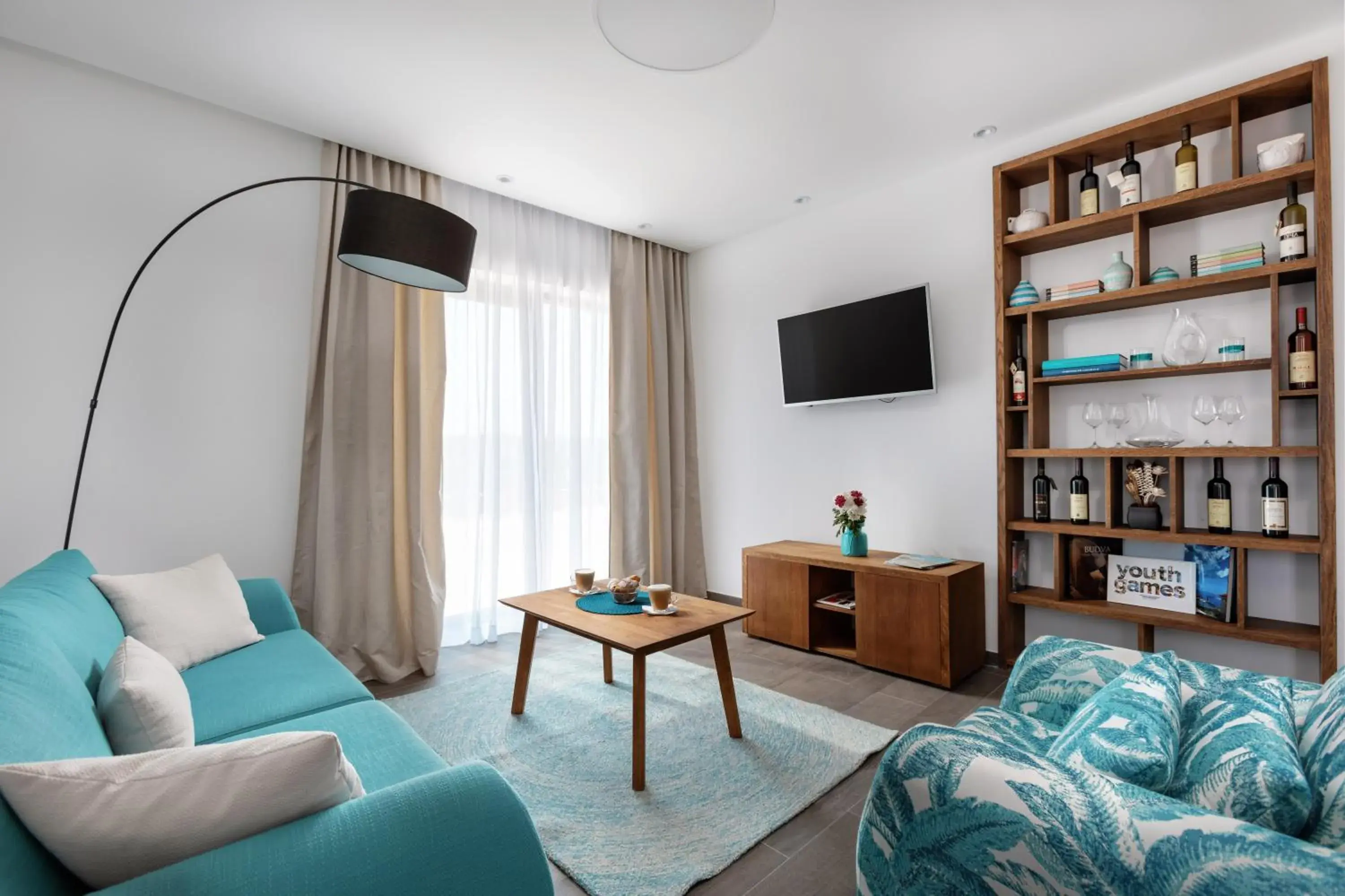 Presidential Two-Bedroom Apartment with Balcony in Hotel Eleven Presidential Two-Bedroom Apartment with Balcony in Hotel Eleven