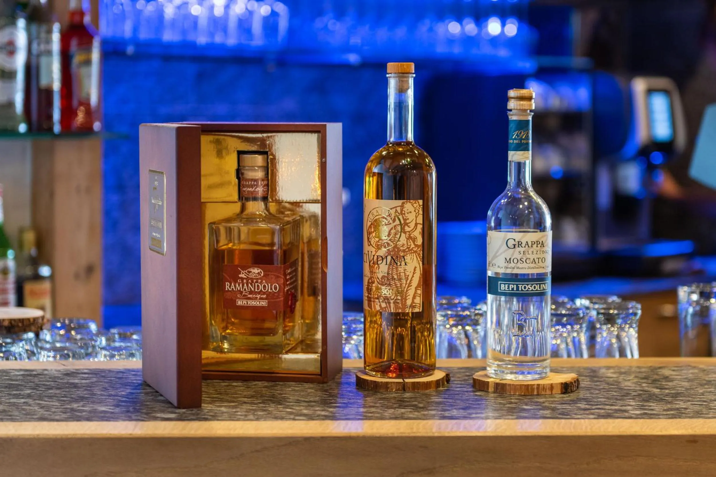 Lounge or bar in Hotel Crusch Alba Zernez