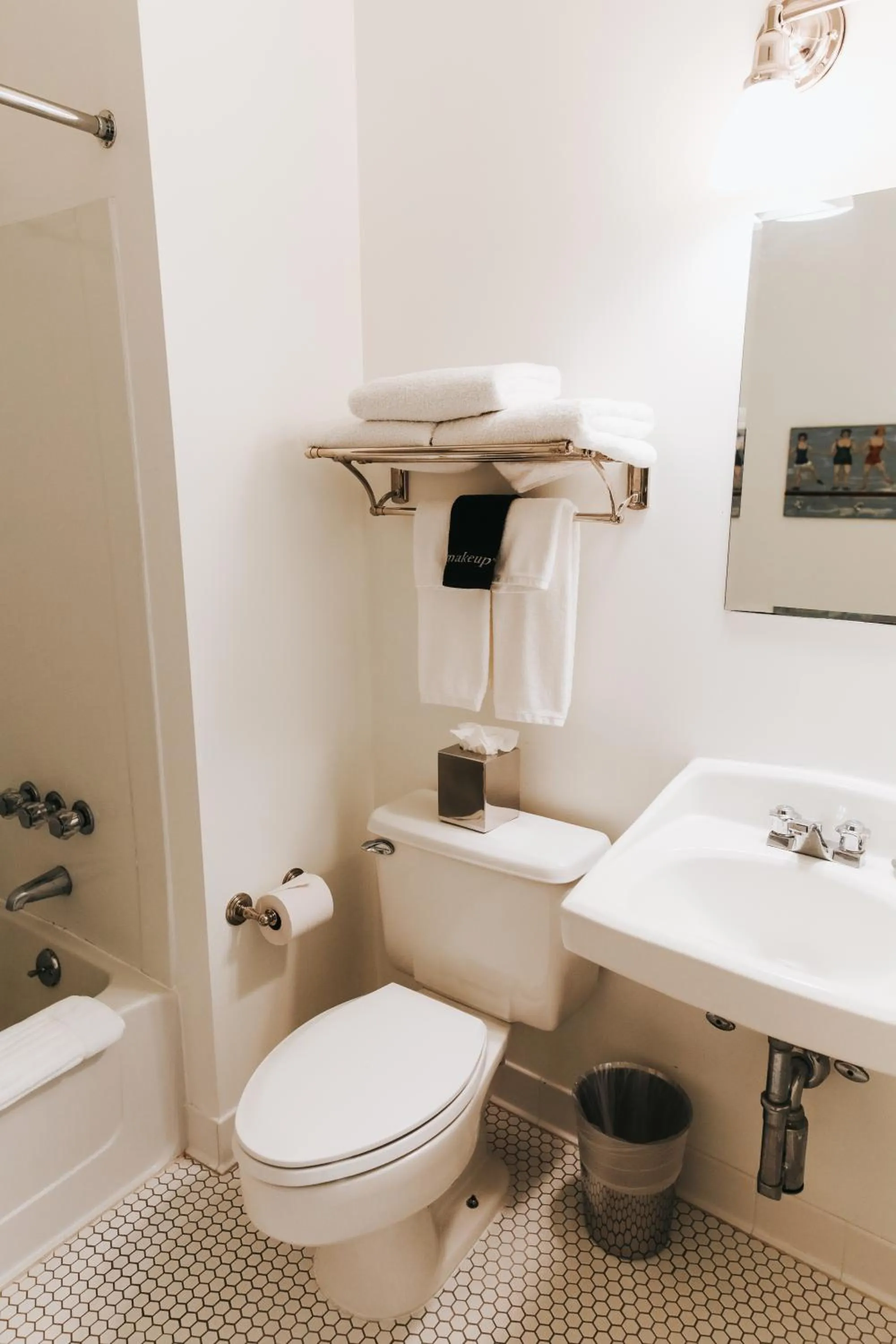 Shower in Chebeague Island Inn