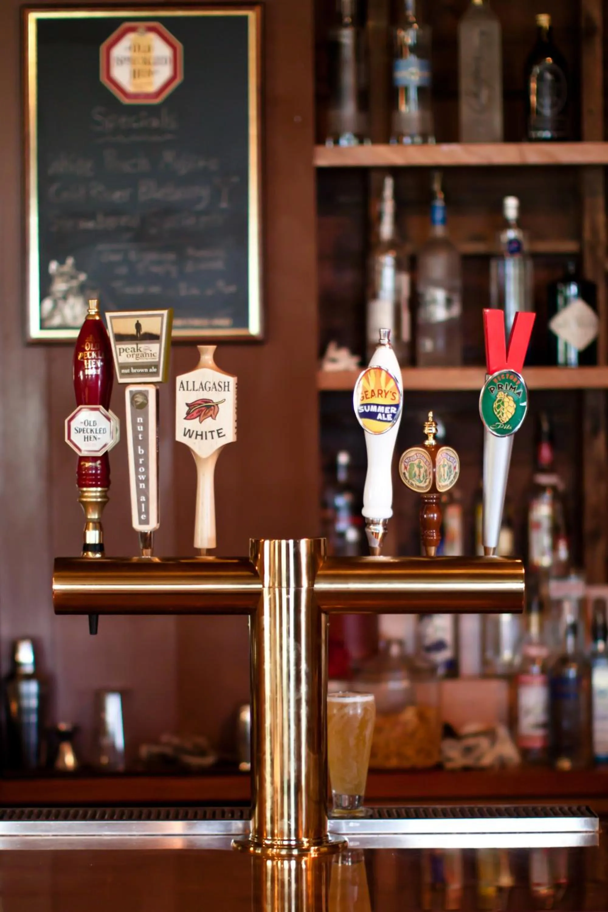 Lounge or bar in Chebeague Island Inn