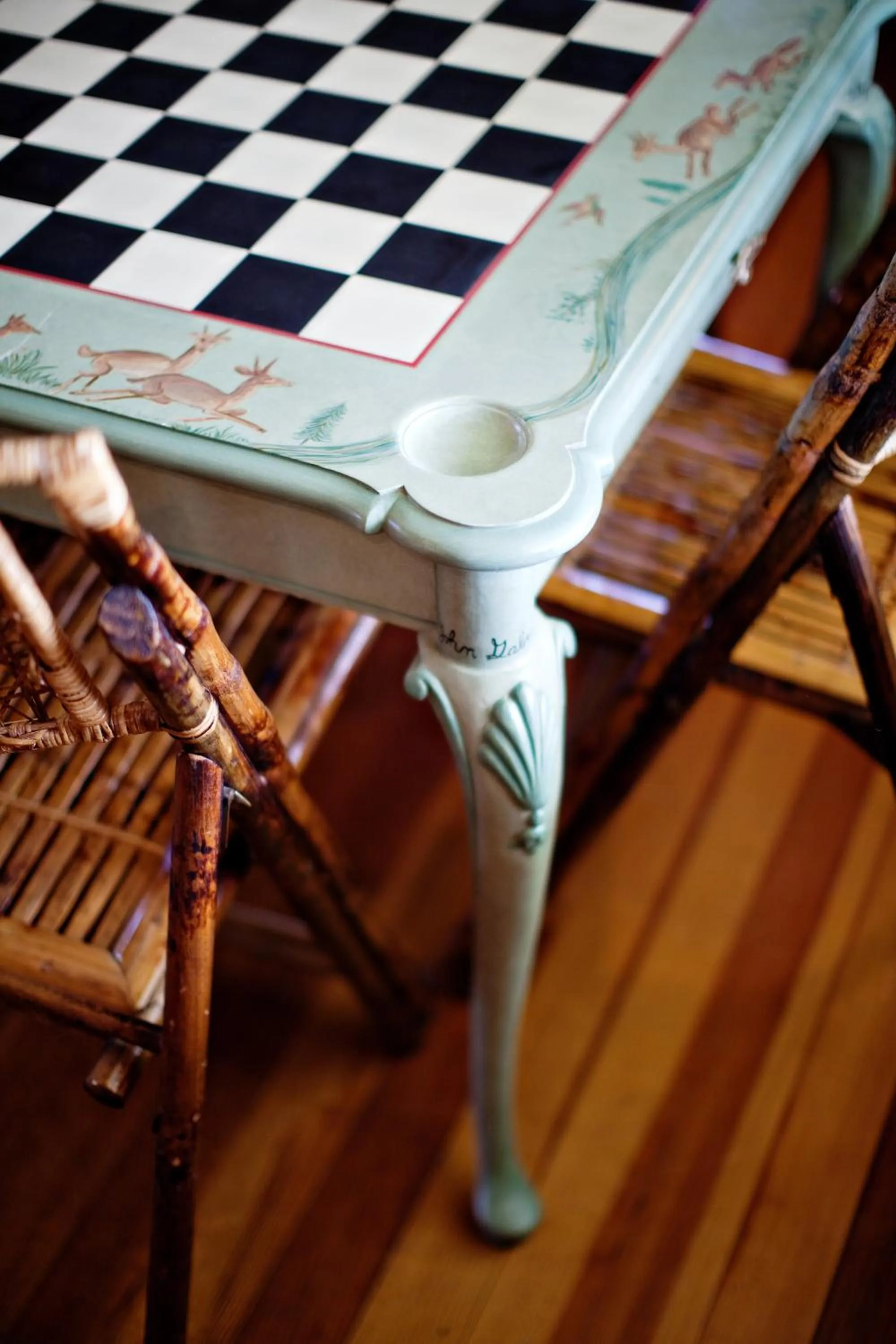 Living room in Chebeague Island Inn