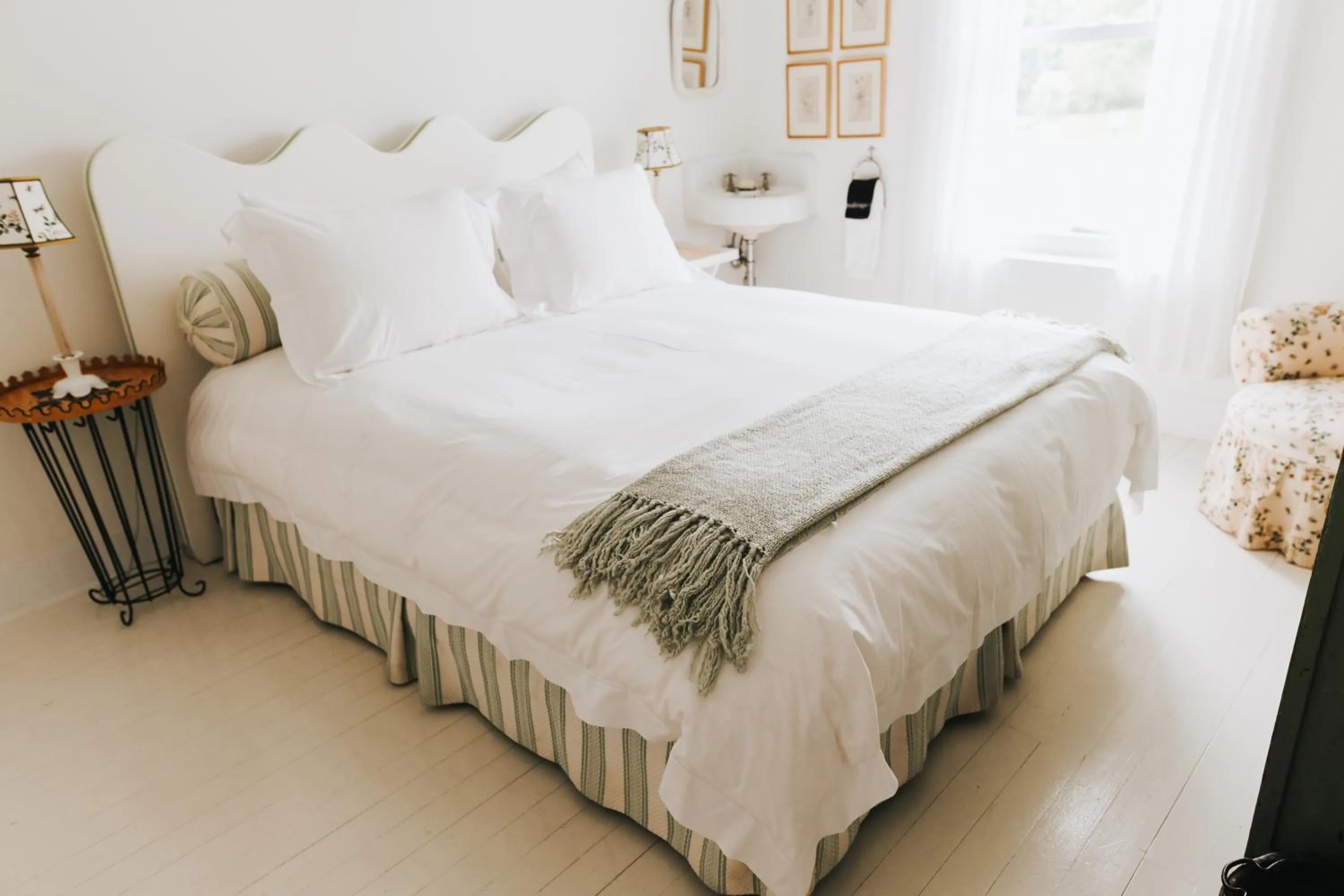 Bed in Chebeague Island Inn