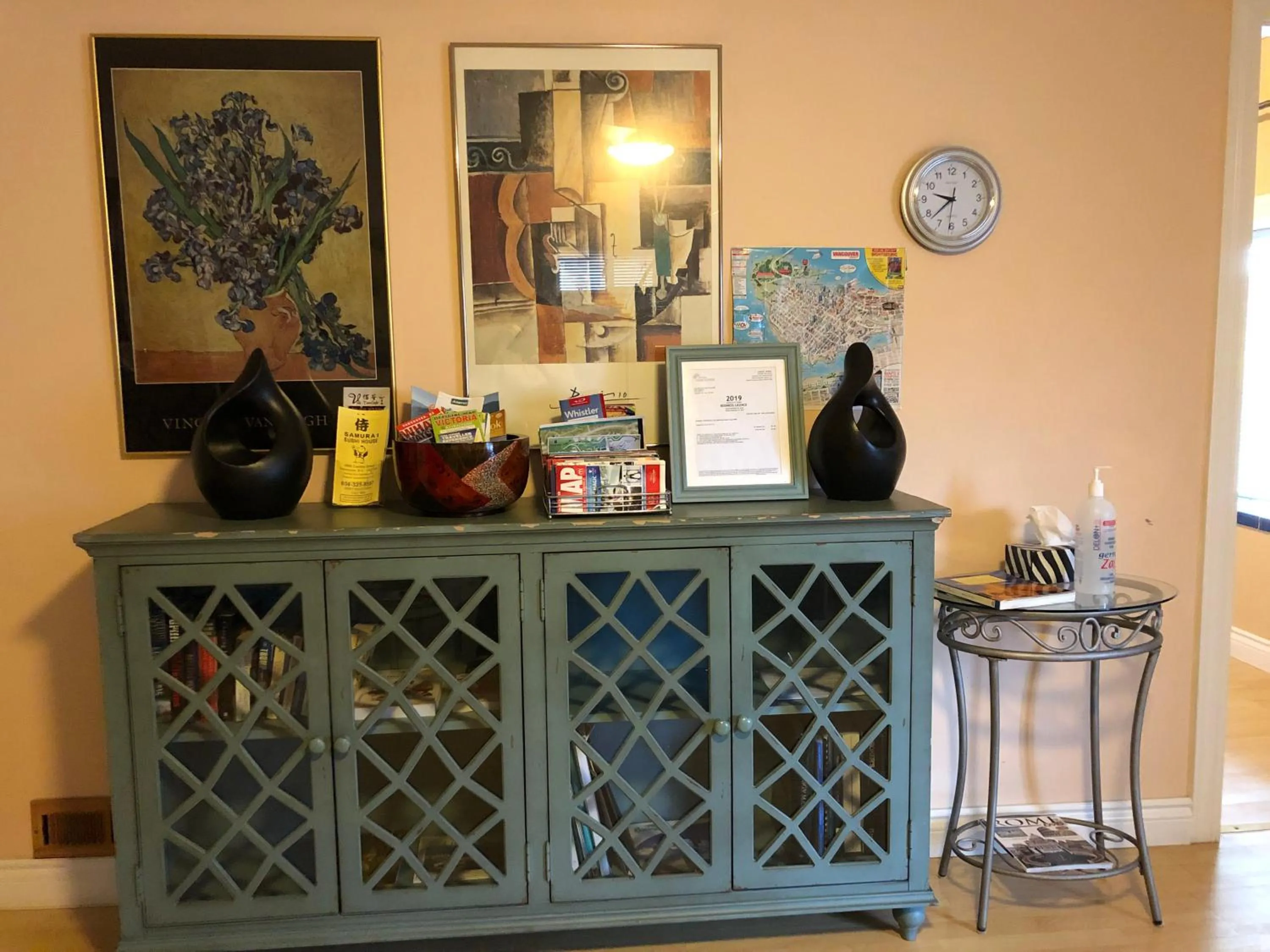 Lobby or reception in Cozy Bedrooms Guest House