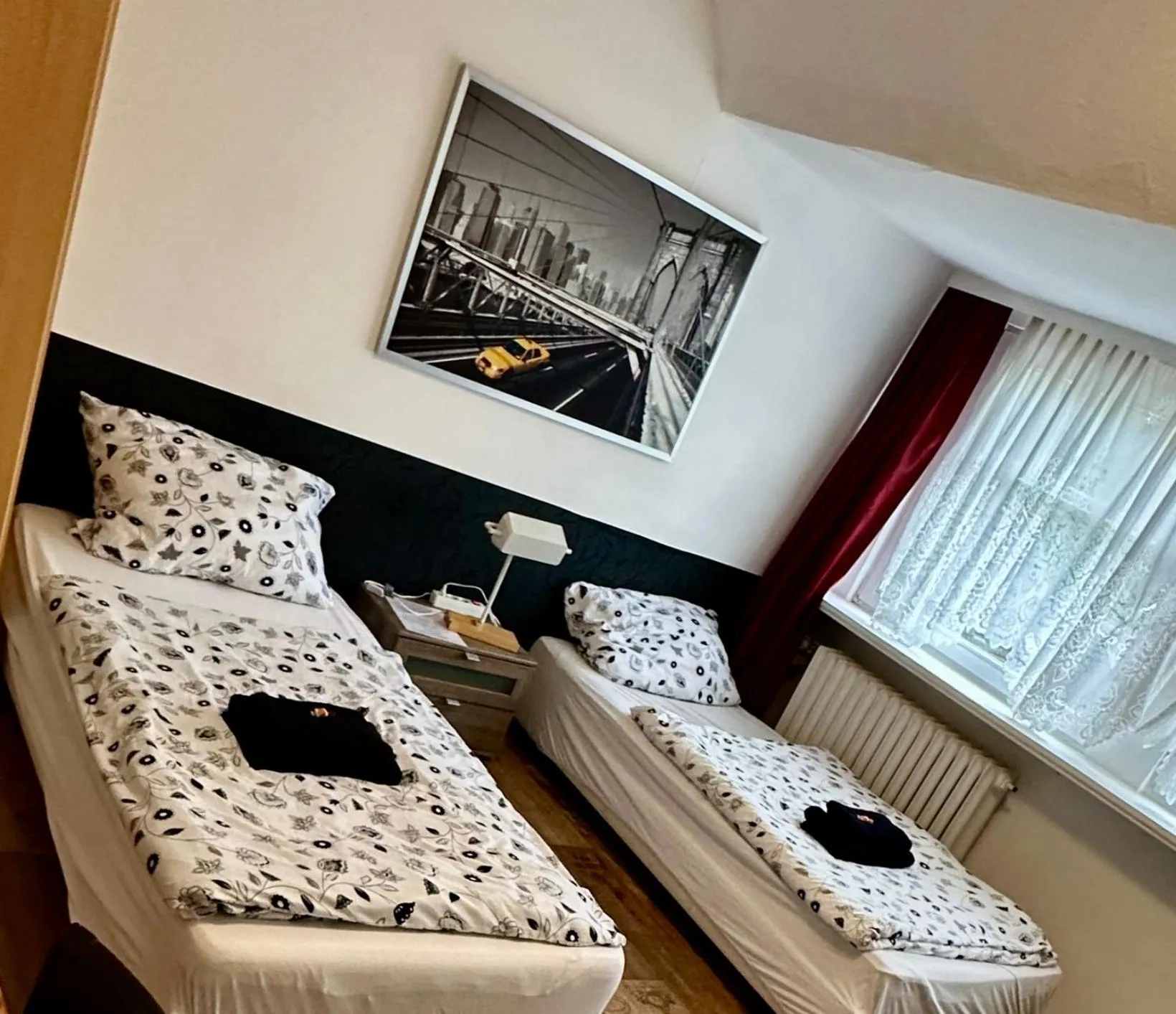 Bed in Pension Zum Burggrafen