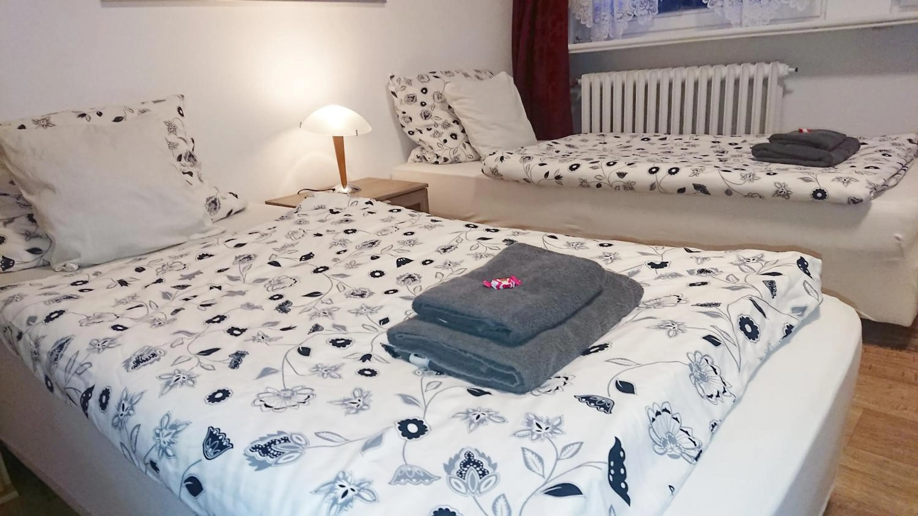 Bed in Pension Zum Burggrafen