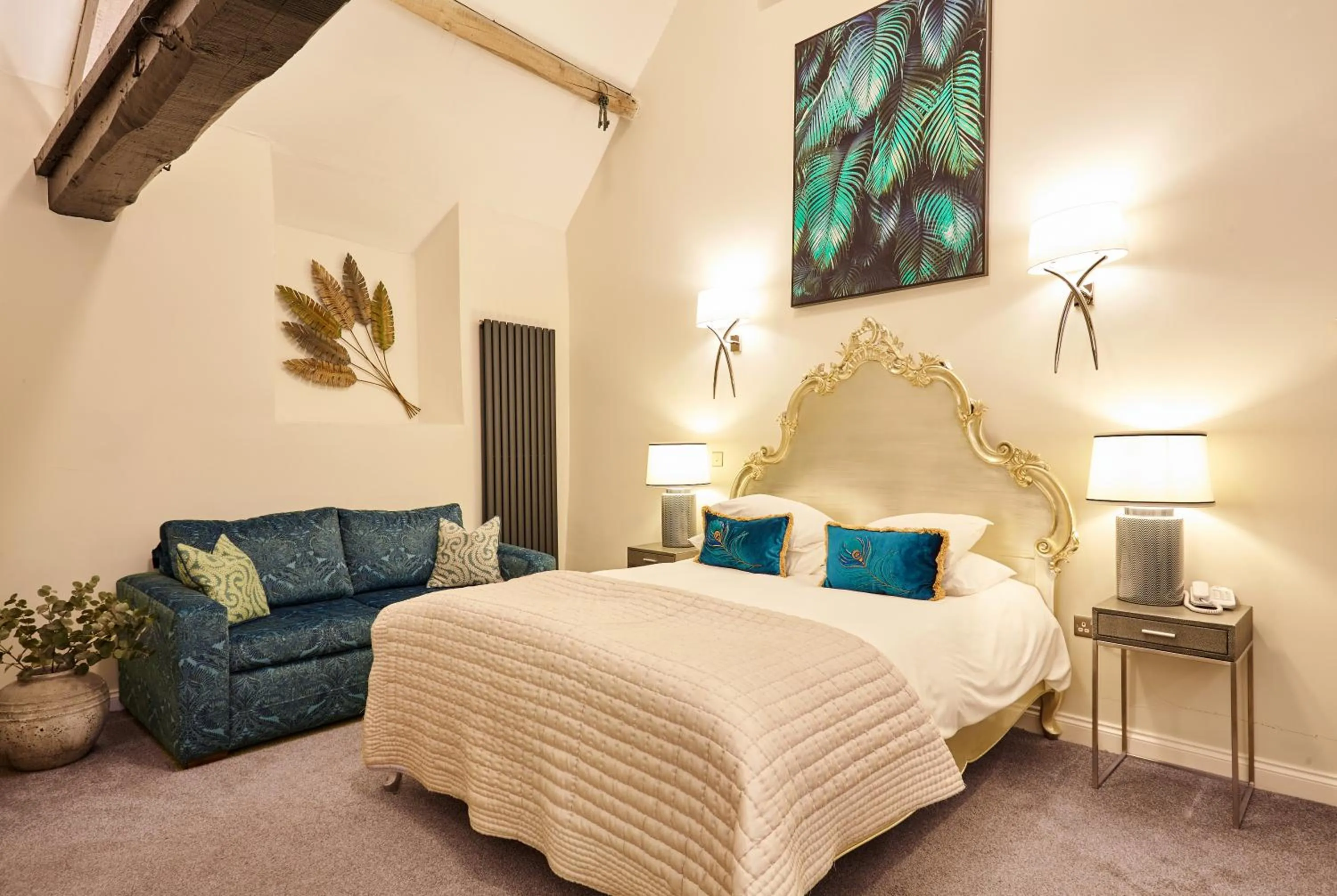 Night, Bed in The Ormond At Tetbury