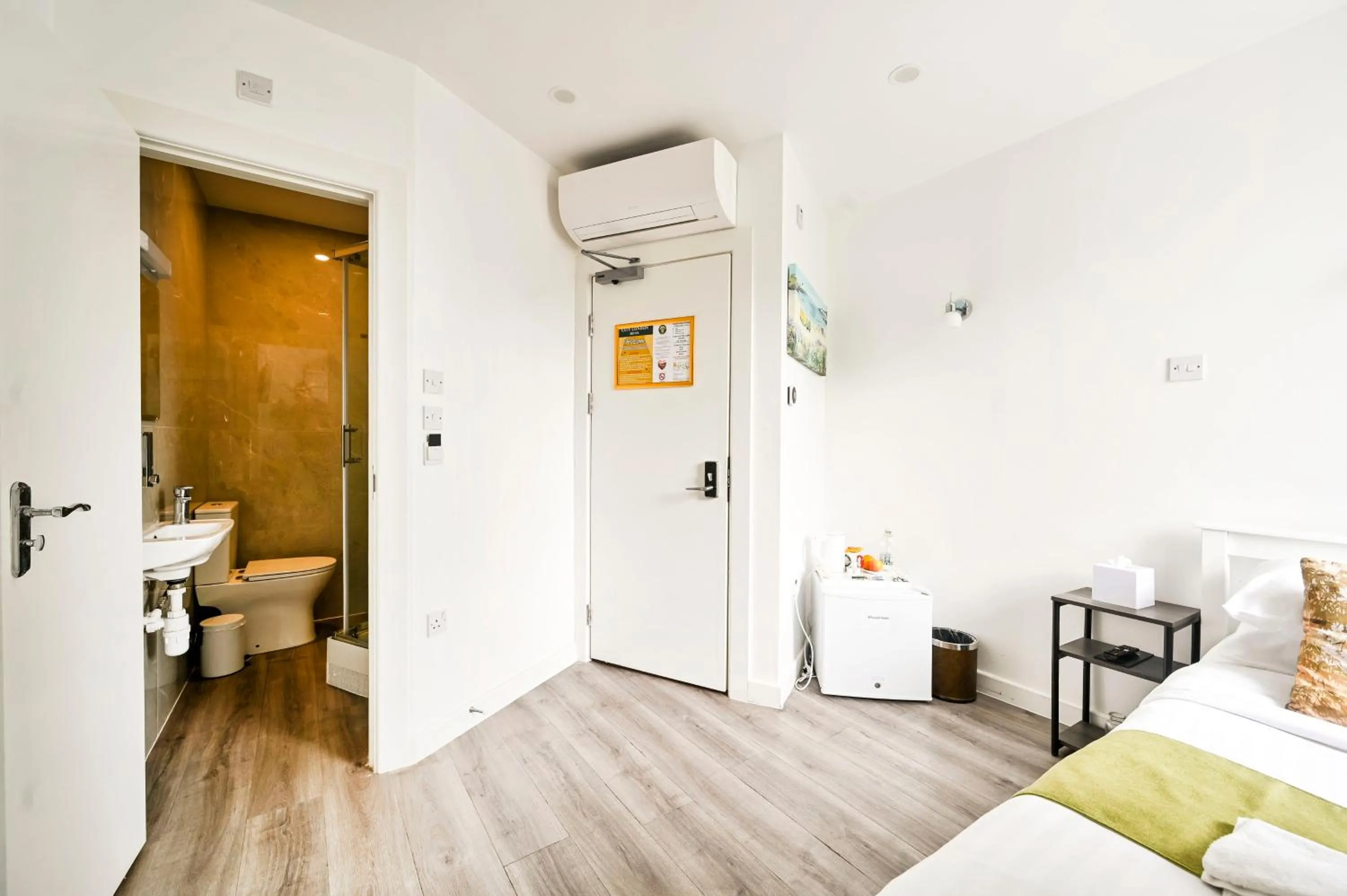 Bed in City London Hotel