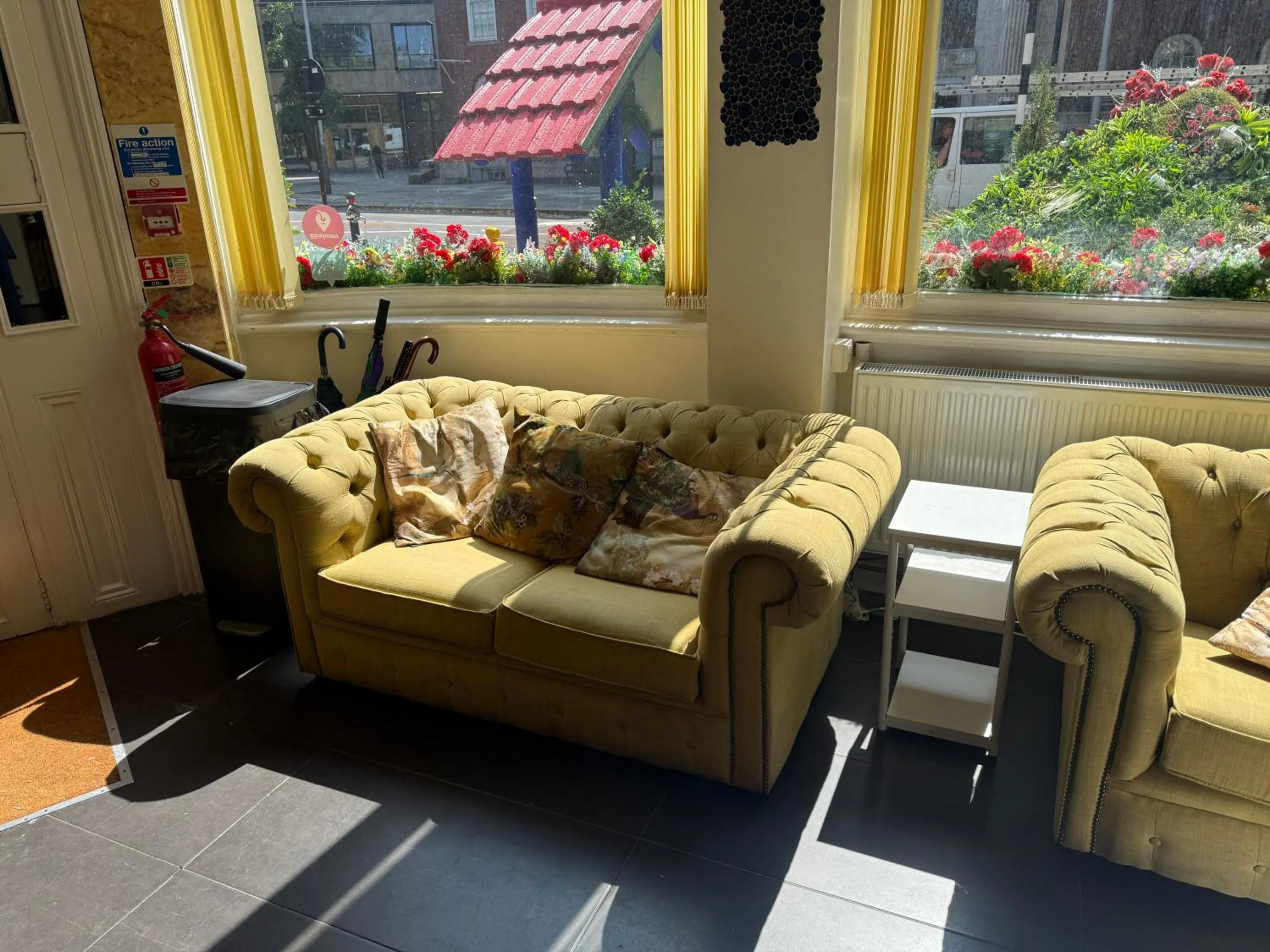 Lobby or reception in City London Hotel