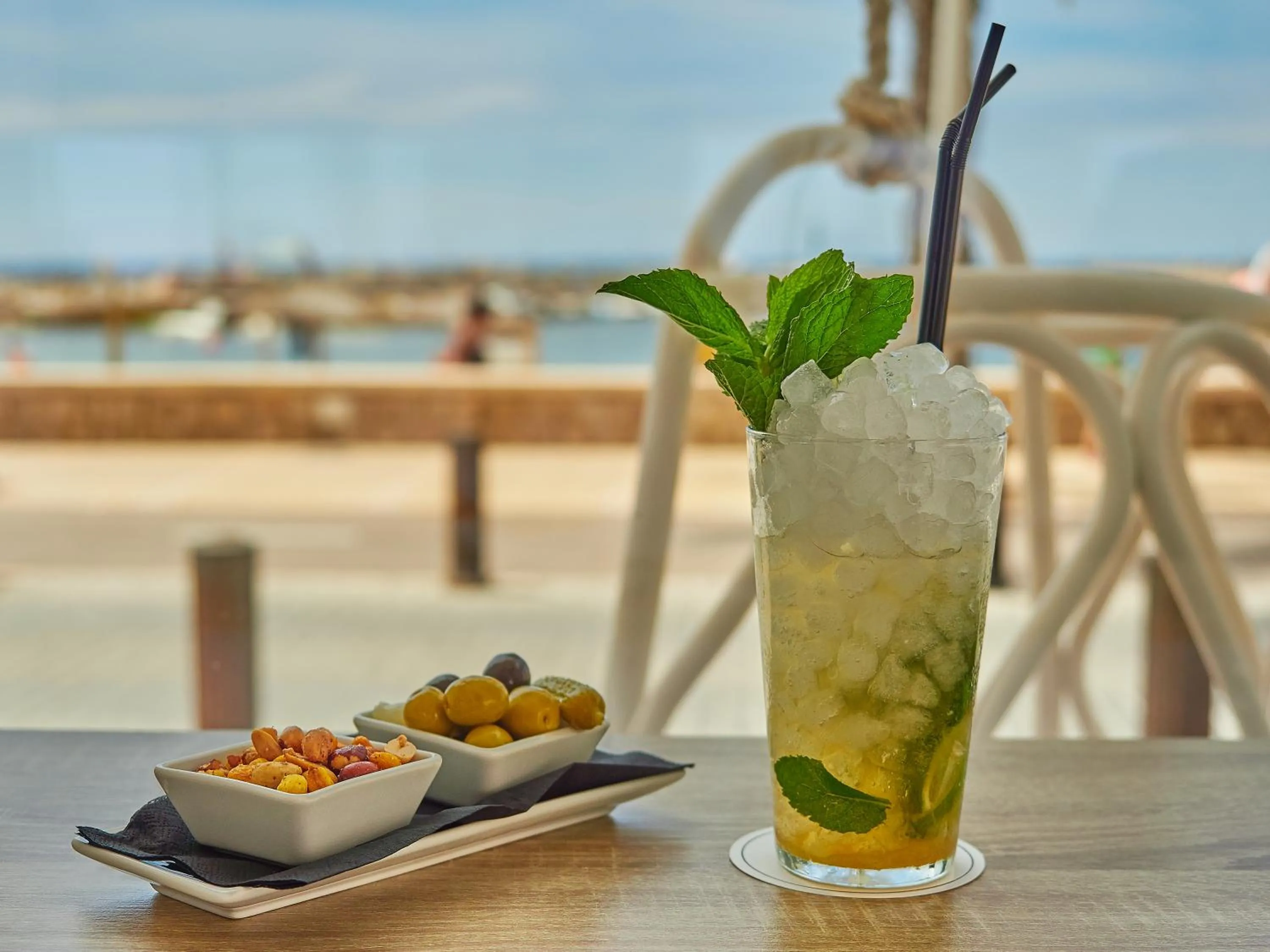 Drinks in BQ Aguamarina Boutique Hotel