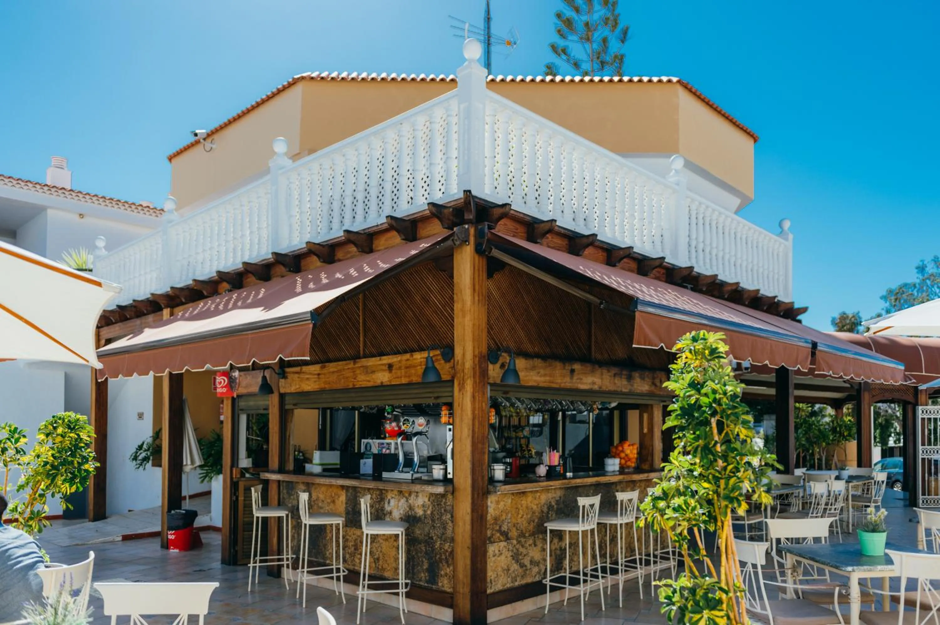 Lounge or bar in Aparthotel Neptuno Costadeje