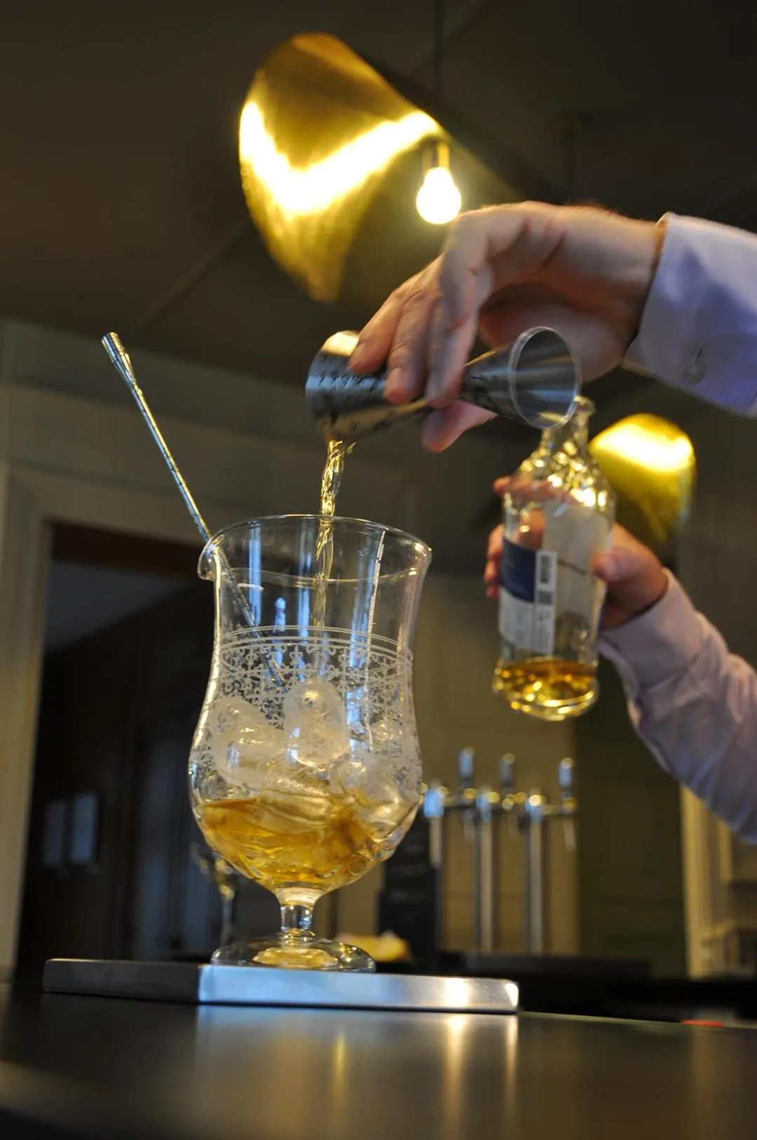 Lounge or bar in Garrigae Manoir de Beauvoir Poitiers Sud - Hotel & Spa