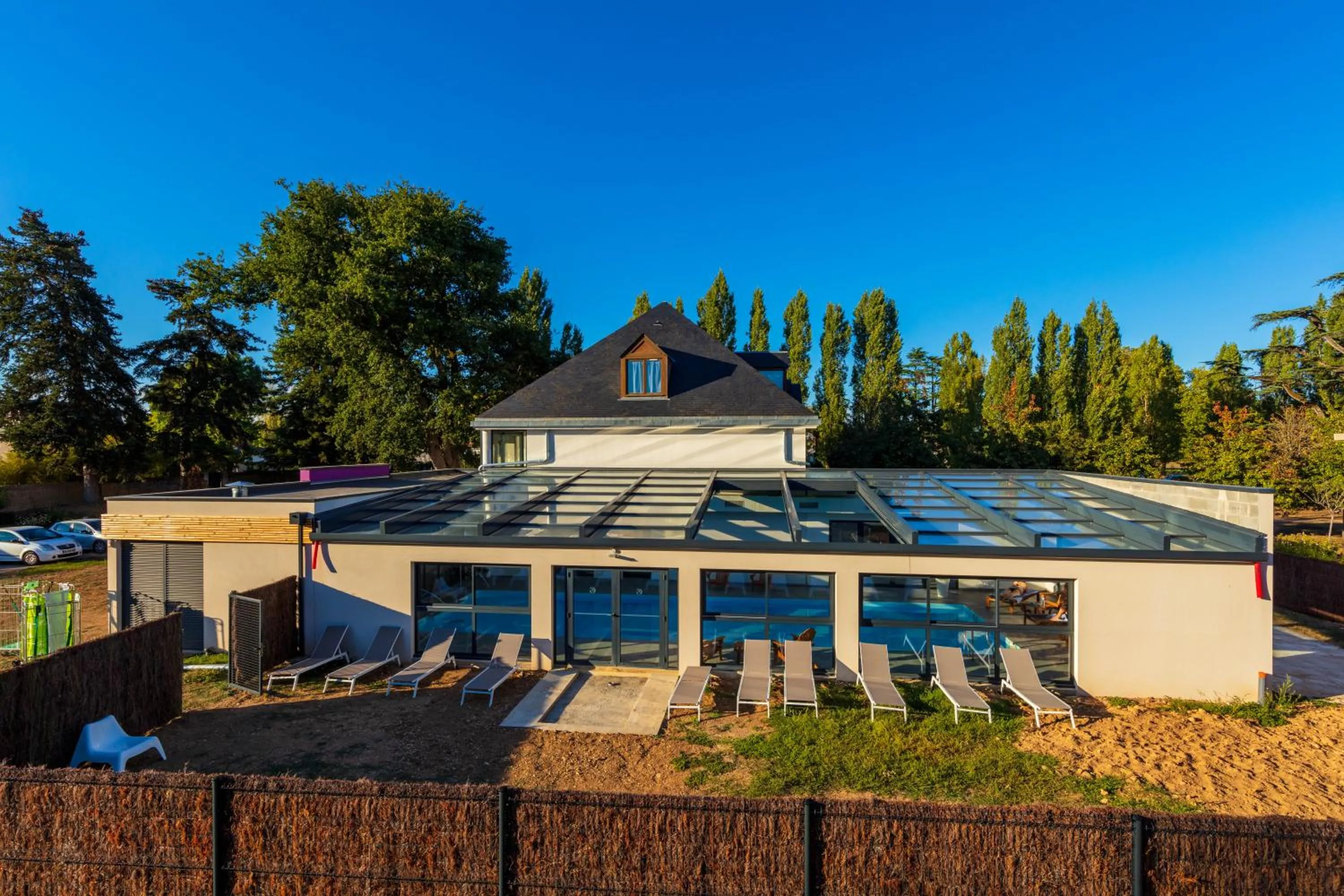 Property building in Garrigae Manoir de Beauvoir Poitiers Sud - Hotel & Spa